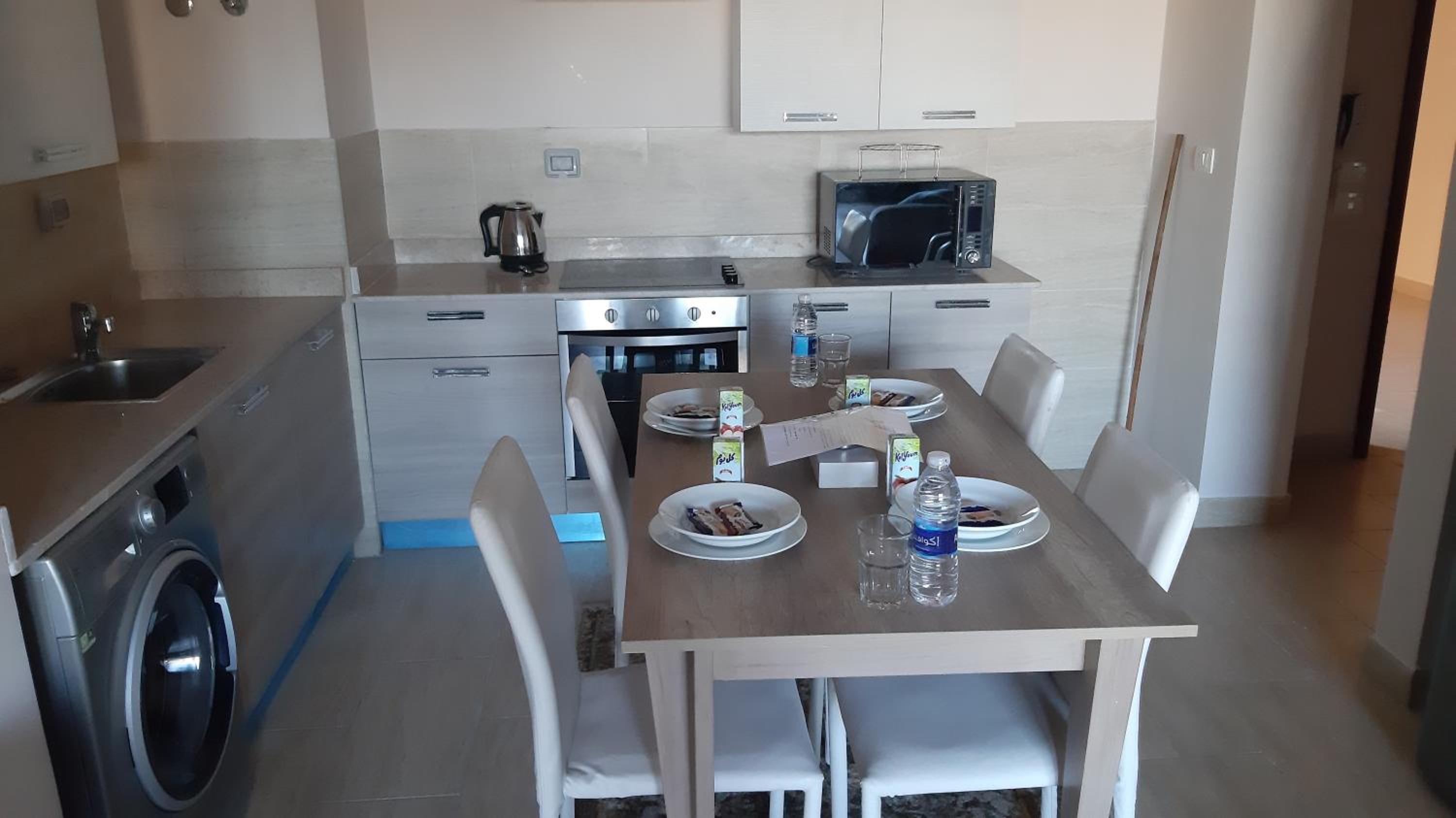 Apartment With Sea View photo 2