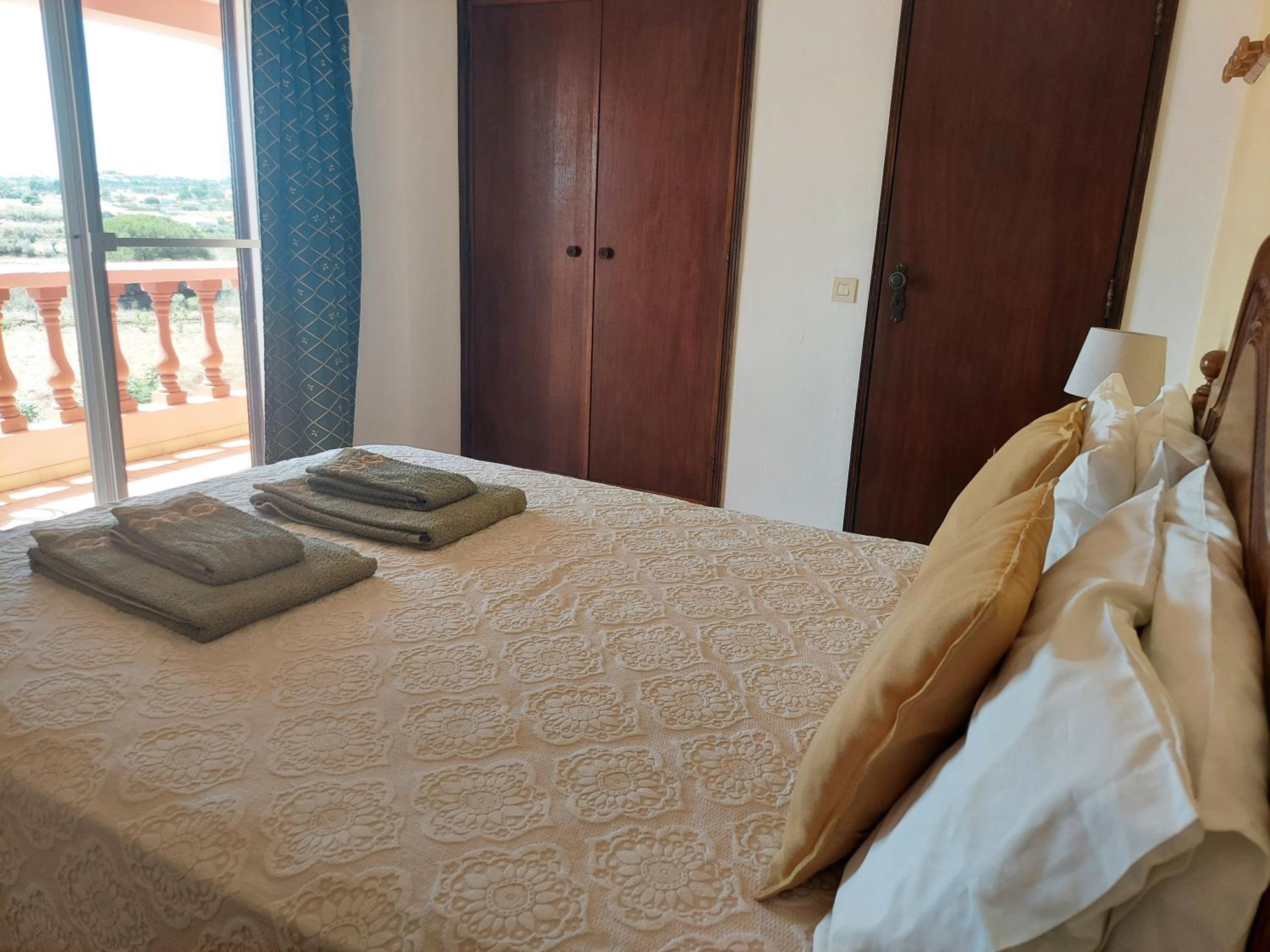 Double Room with Private External Bathroom photo 1