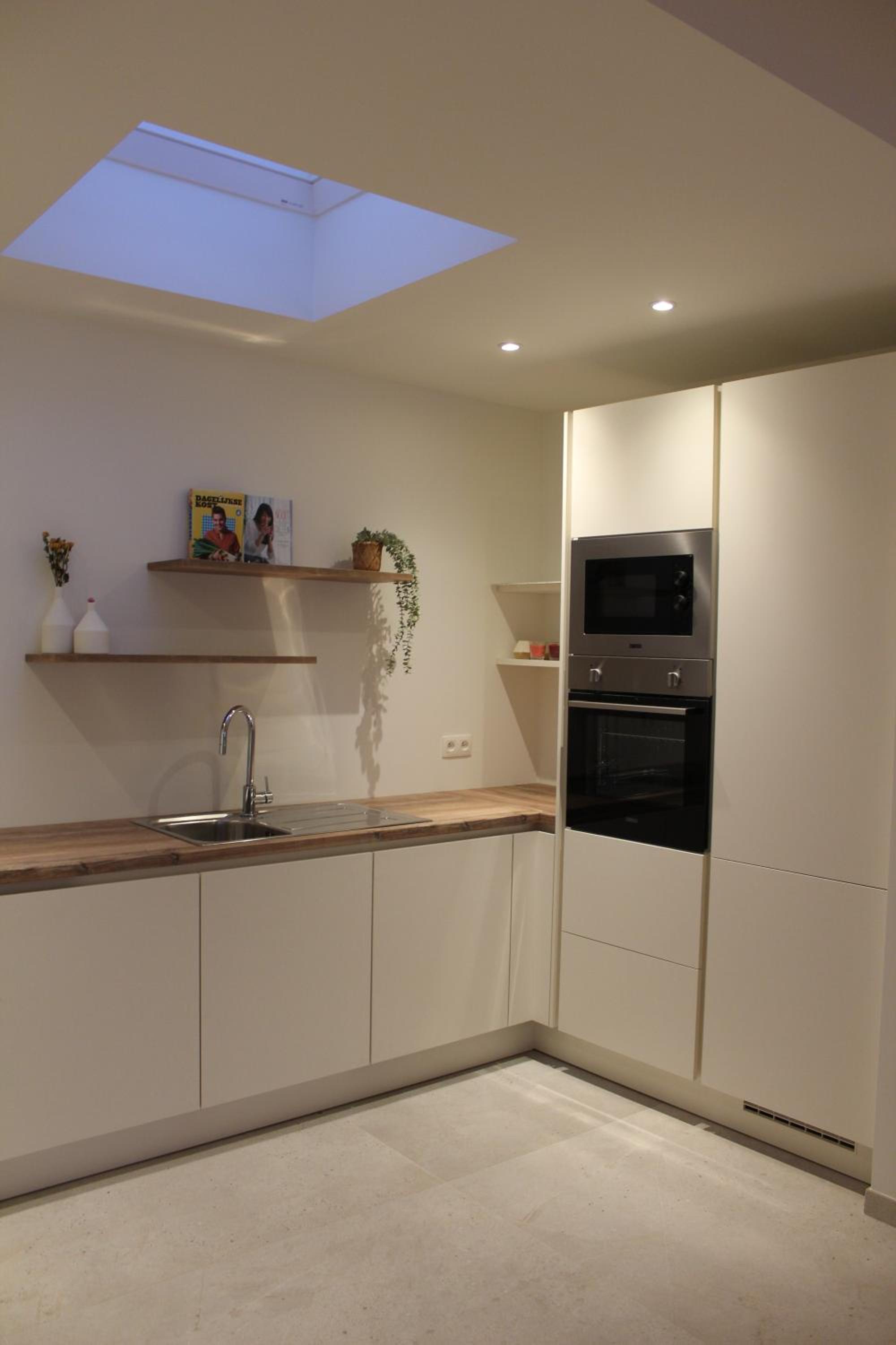 Three-Bedroom House photo 2