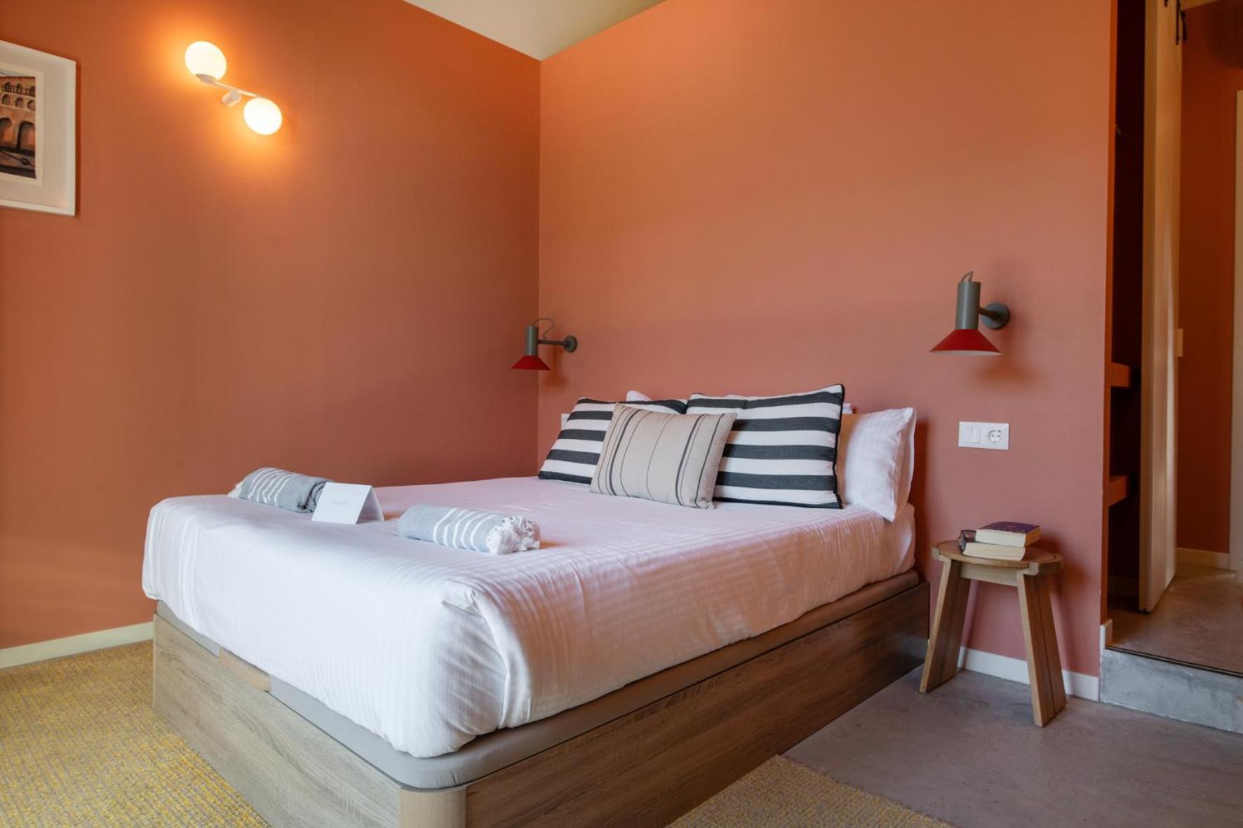 Deluxe Double Room with Shower photo 3