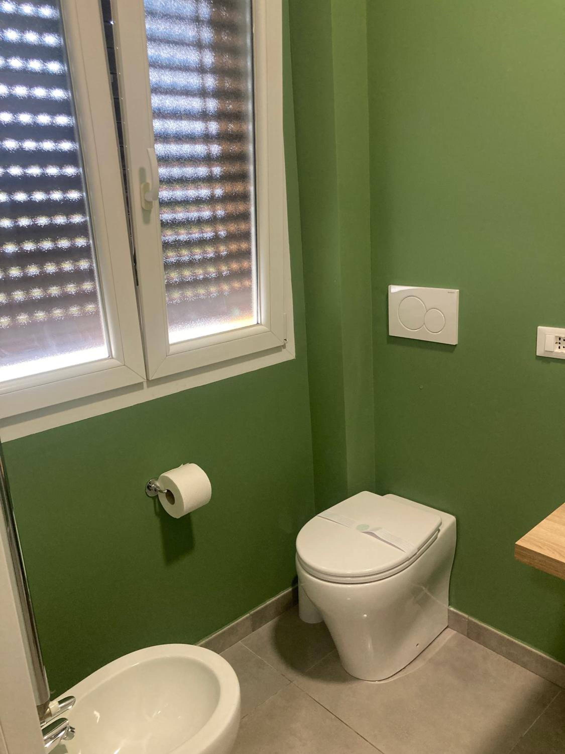 Double or Twin Room with Balcony - Photo 6
