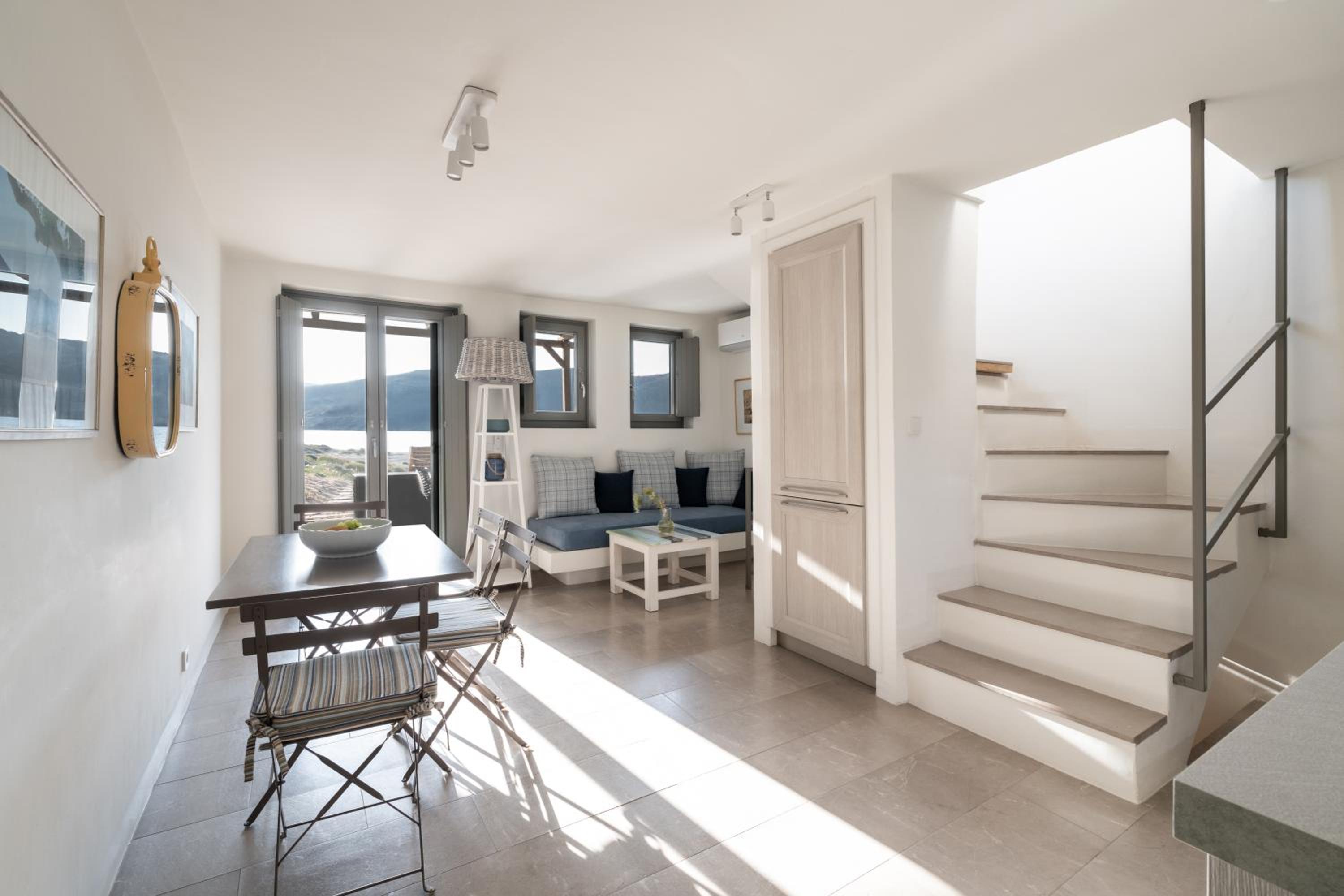 Two Bedroom Beachfront Family Maisonette photo 1
