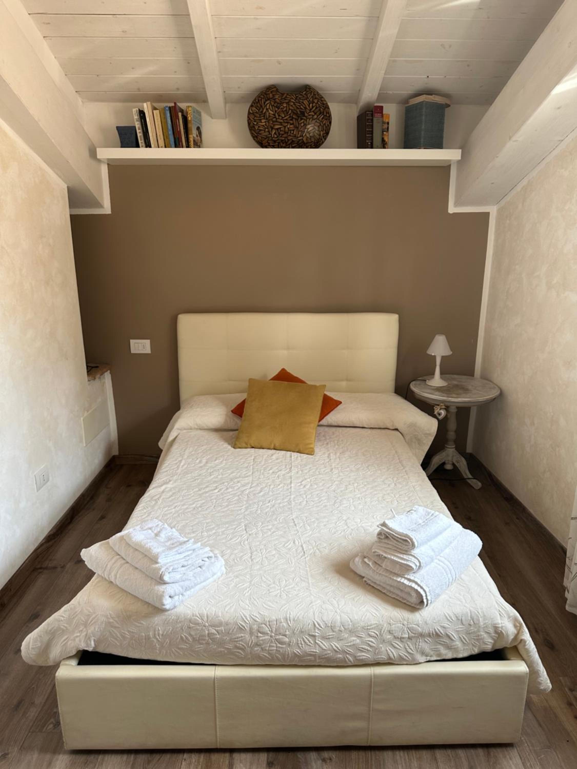 Two-Bedroom Apartment - Photo 10