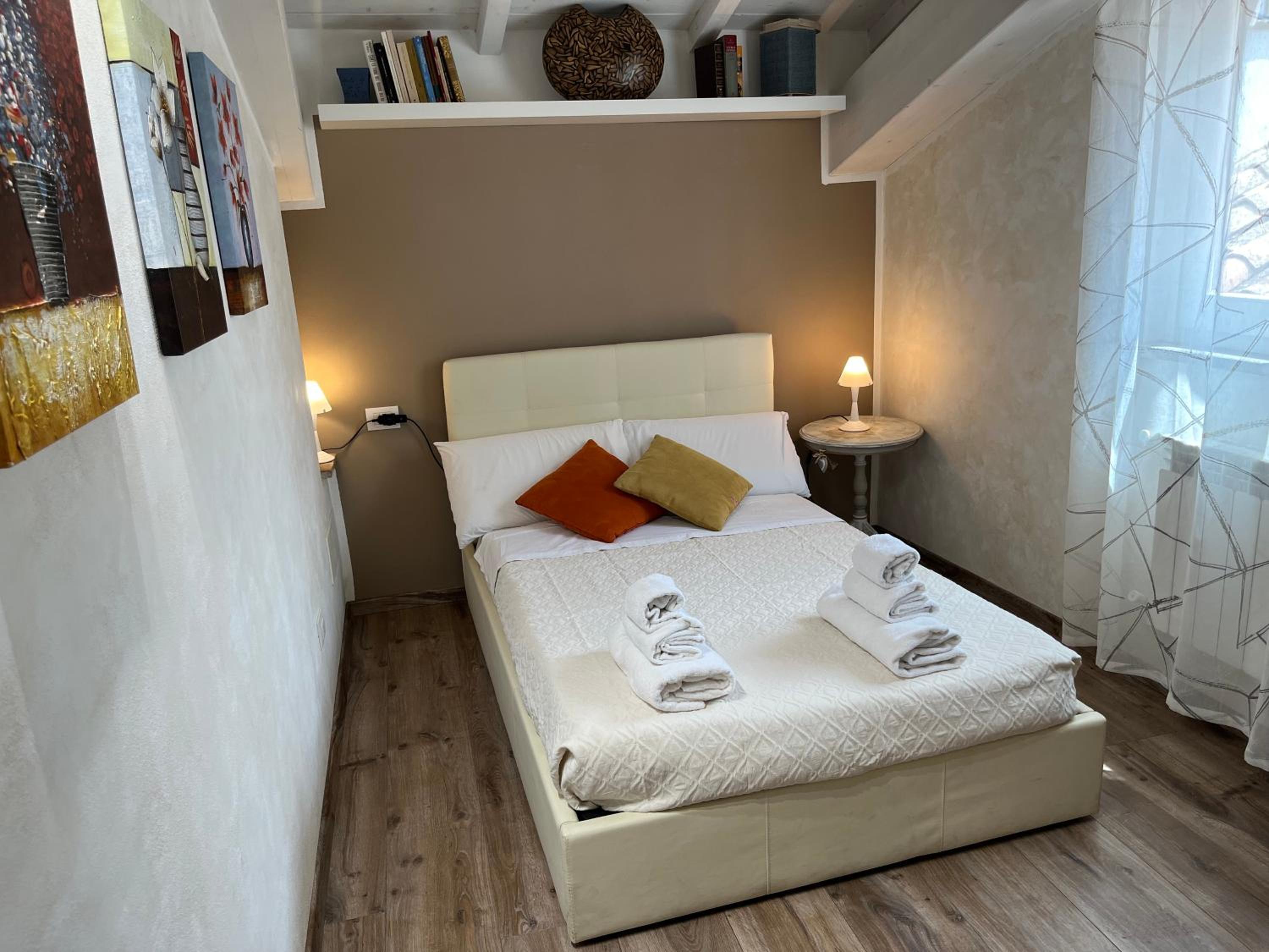Two-Bedroom Apartment - Photo 7