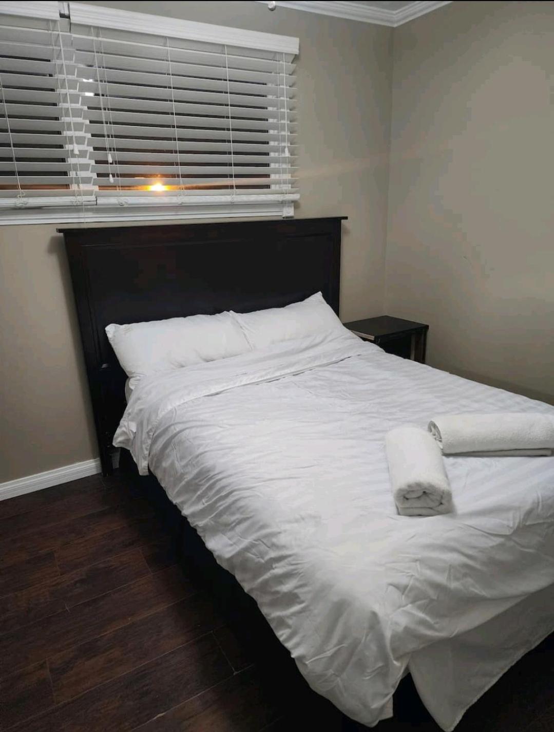 Double Room with Shared Bathroom photo 1