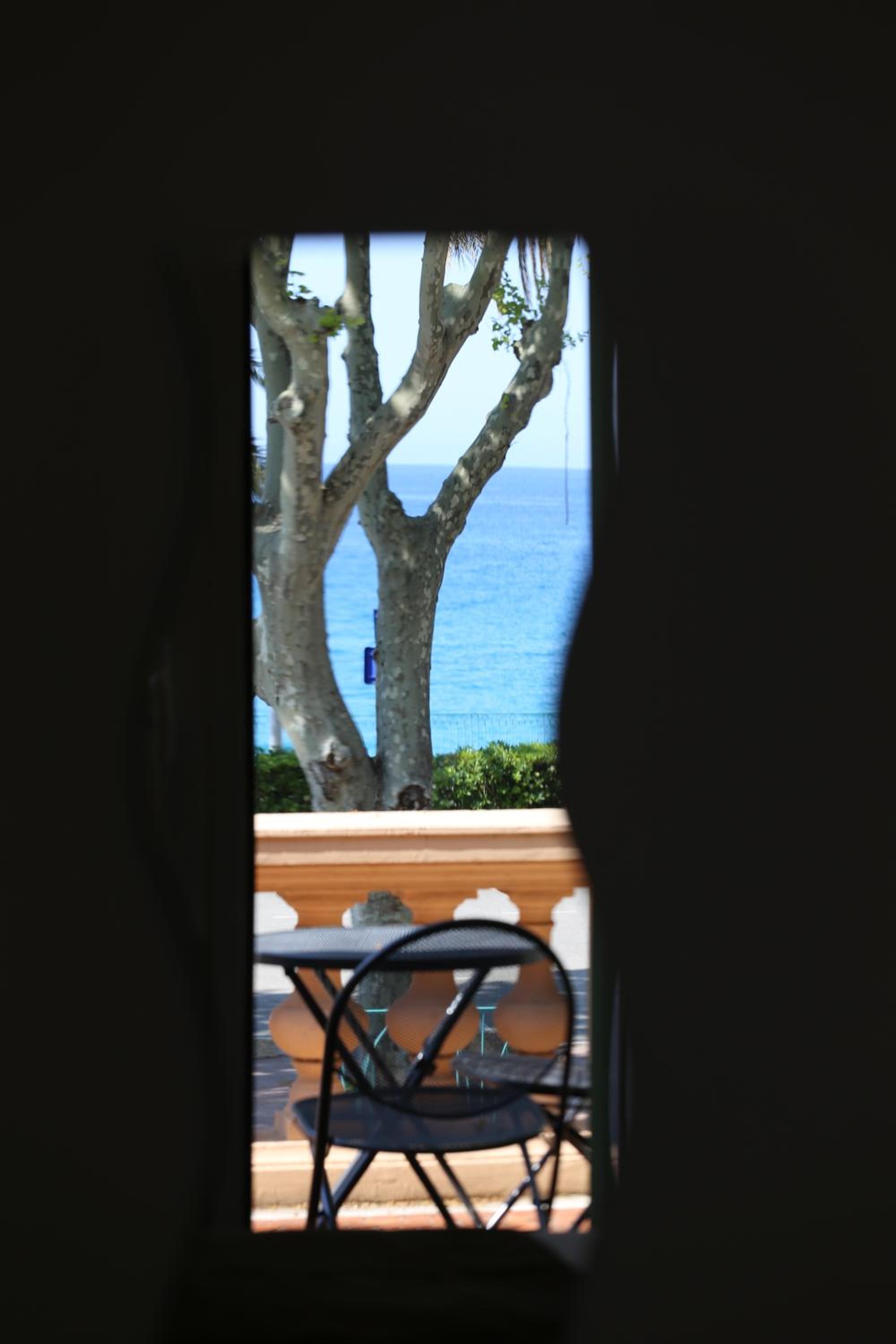 Superior Double Room with Terrace and Sea view  - Photo 12