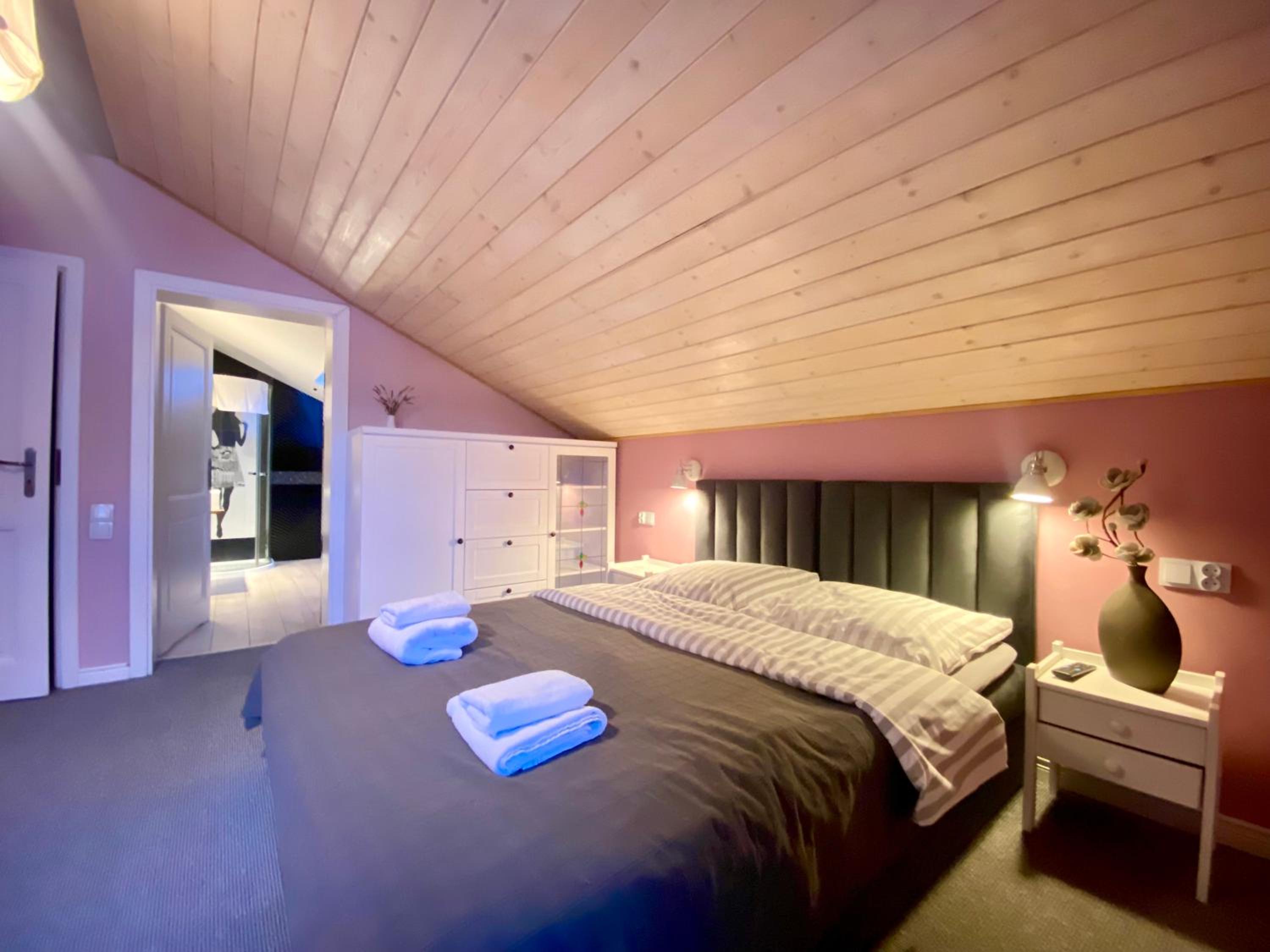 Double or Twin Room with Balcony - Photo 1