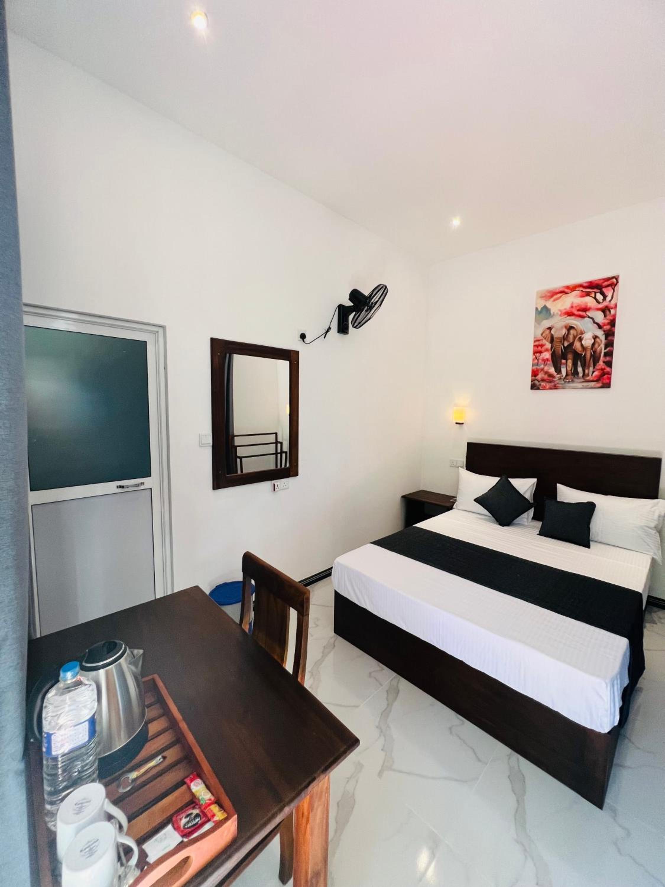 Standard Double Room photo 2