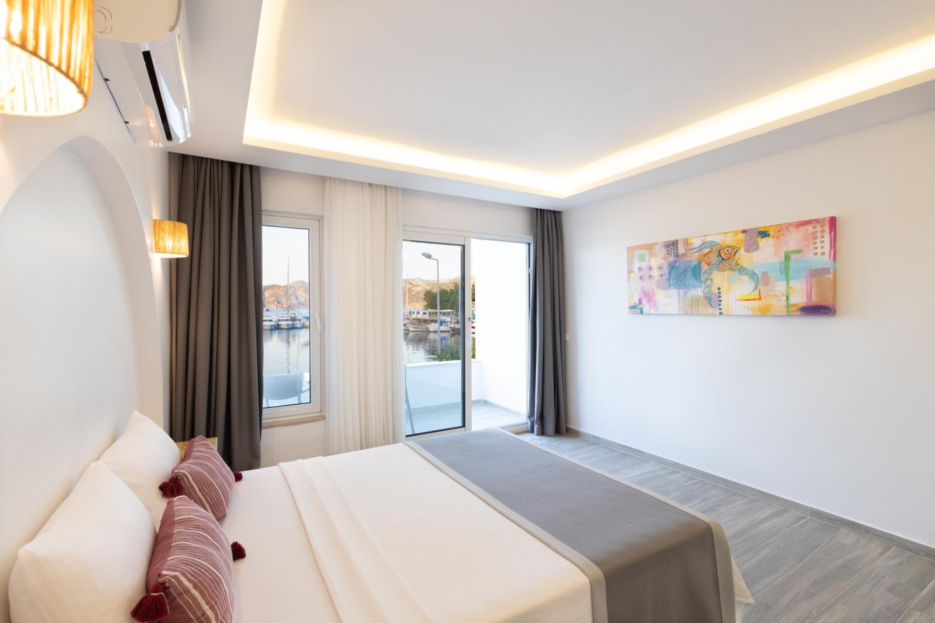 Family Room with Sea View - Photo 17