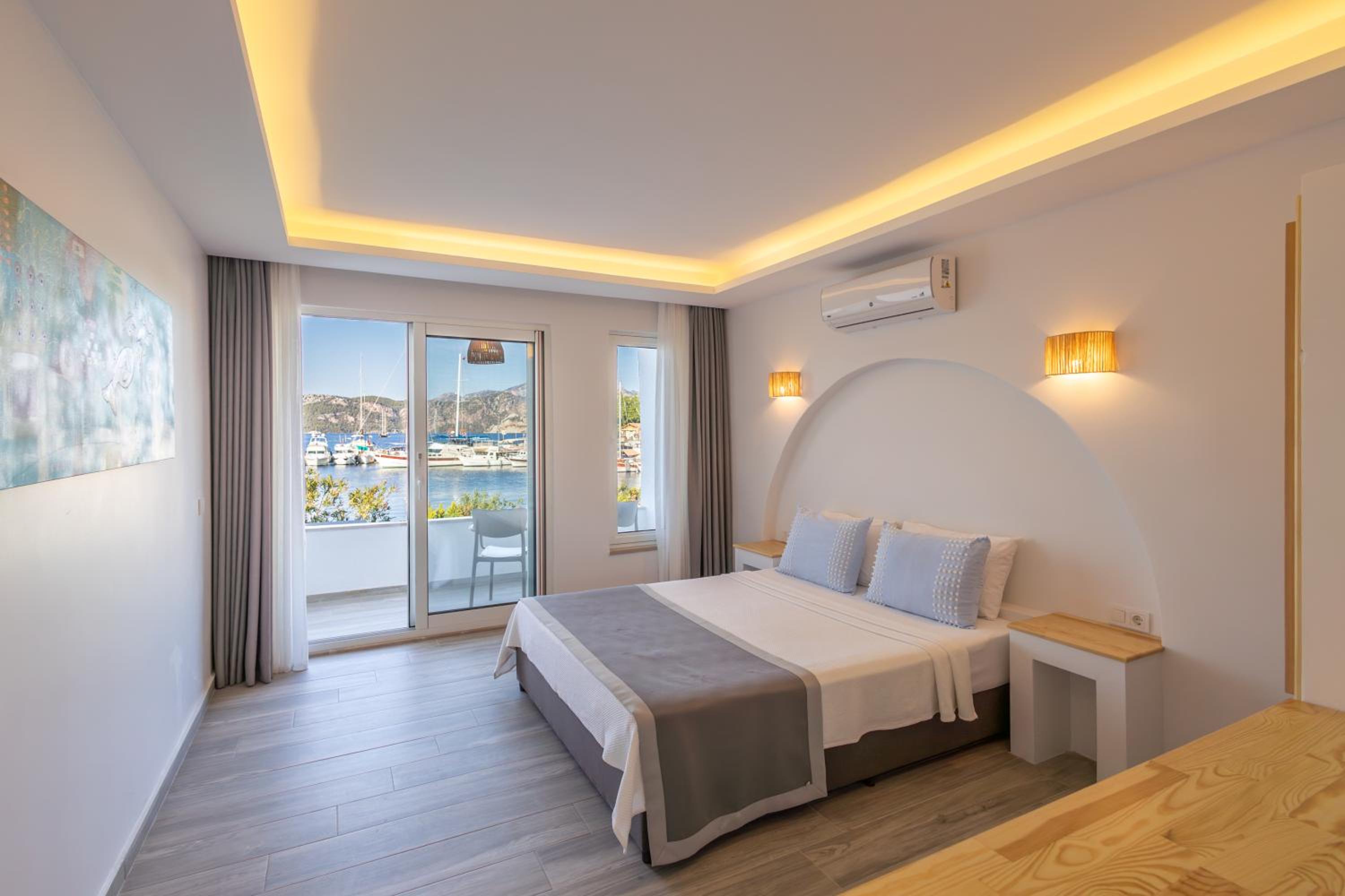 Standard Double Room - Photo 16