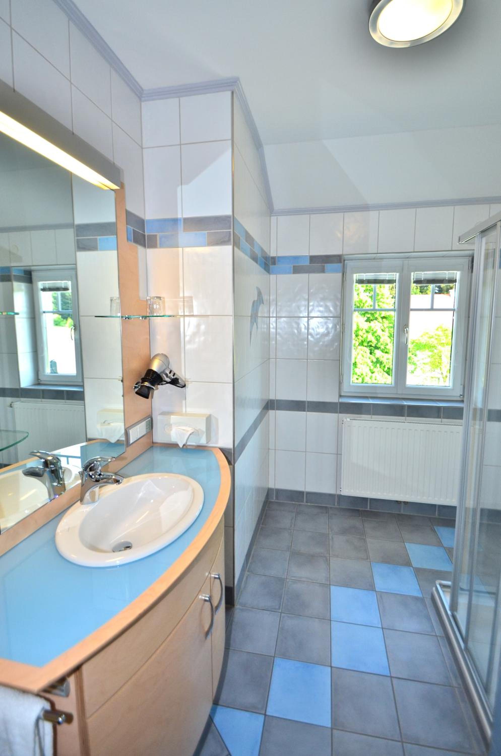 Duplex Suite - Photo 4