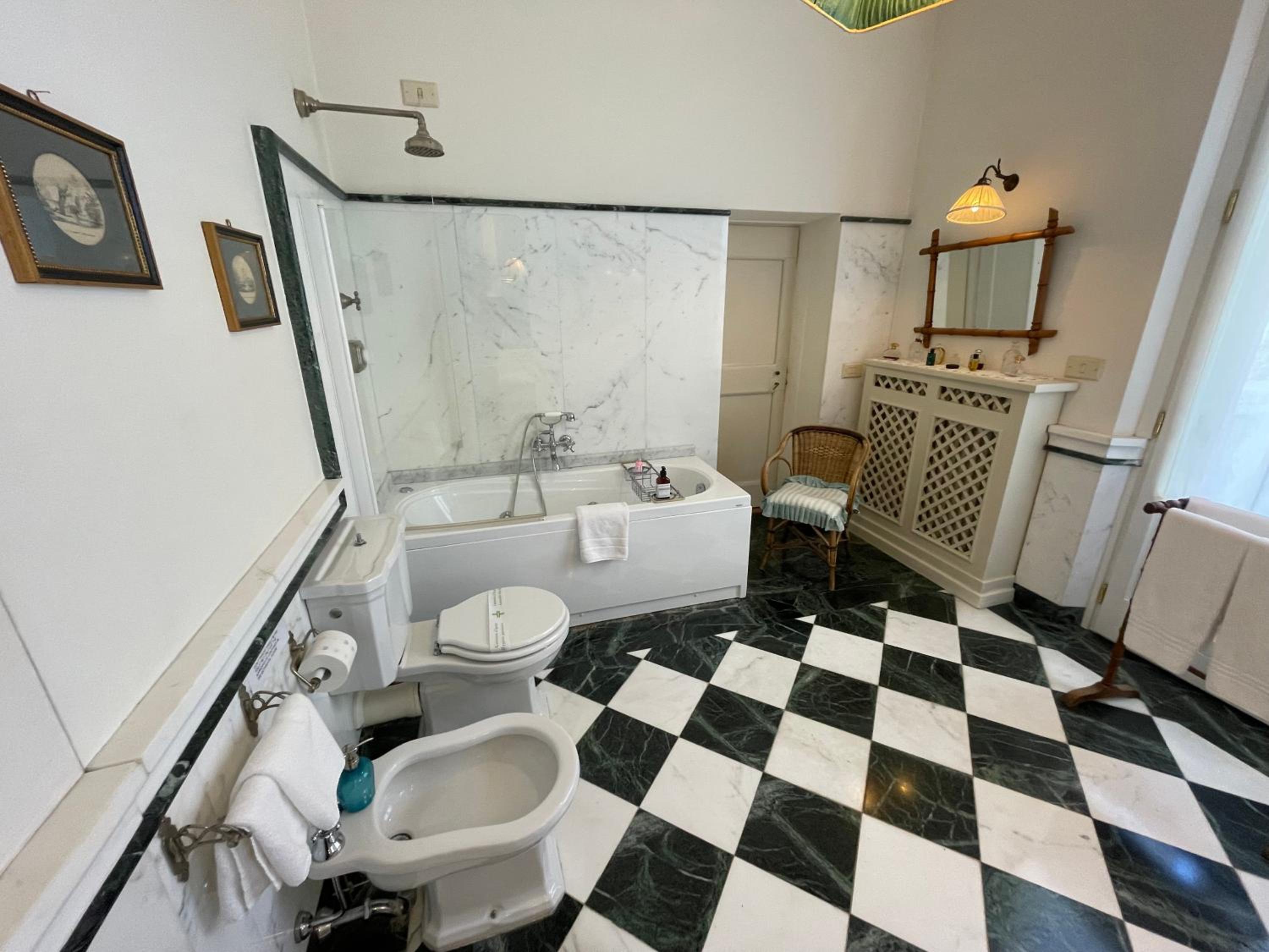 King Room With Spa Bath