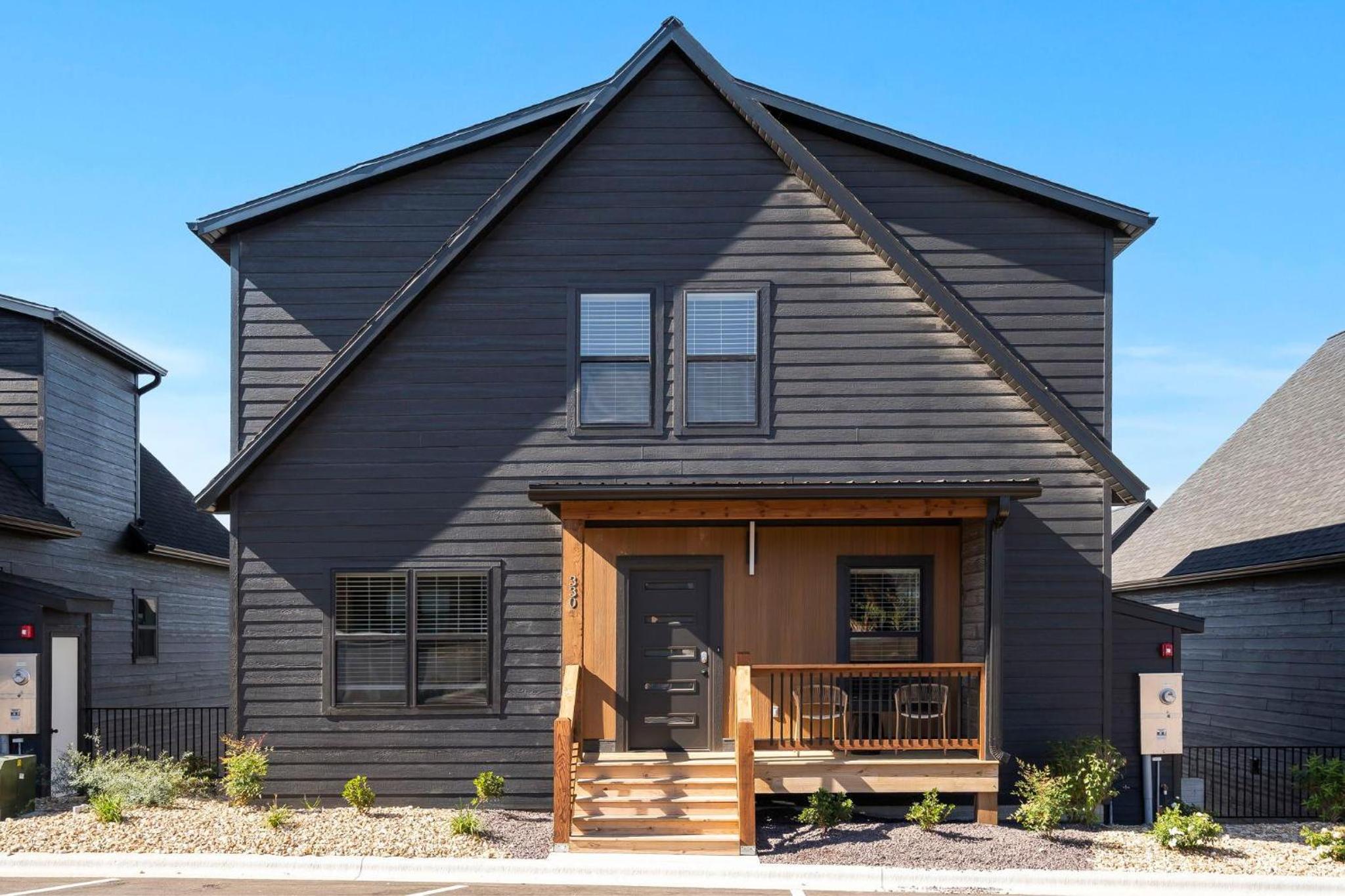 Seven-Bedroom Holiday Home photo 2