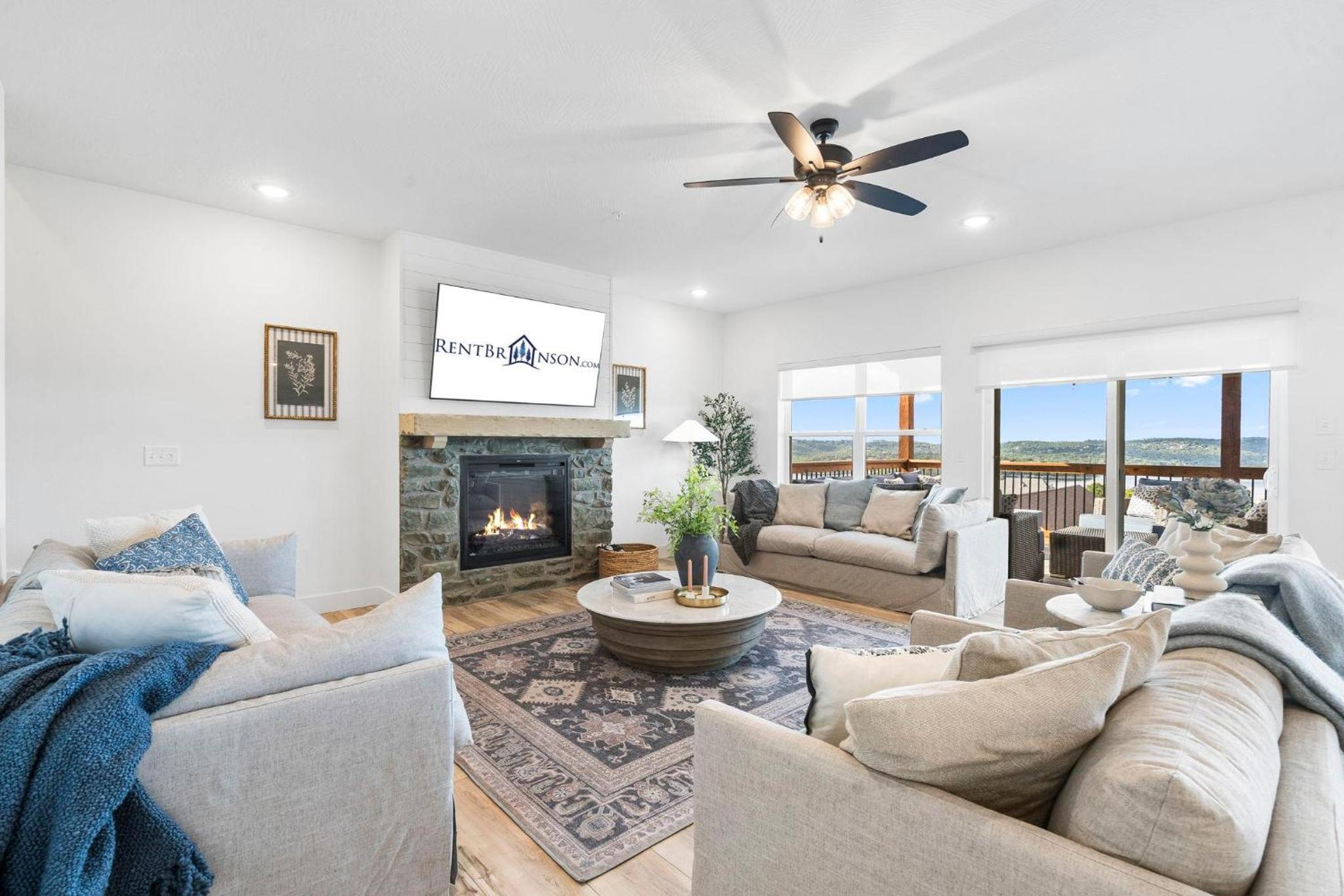 Nine-Bedroom Holiday Home photo 1