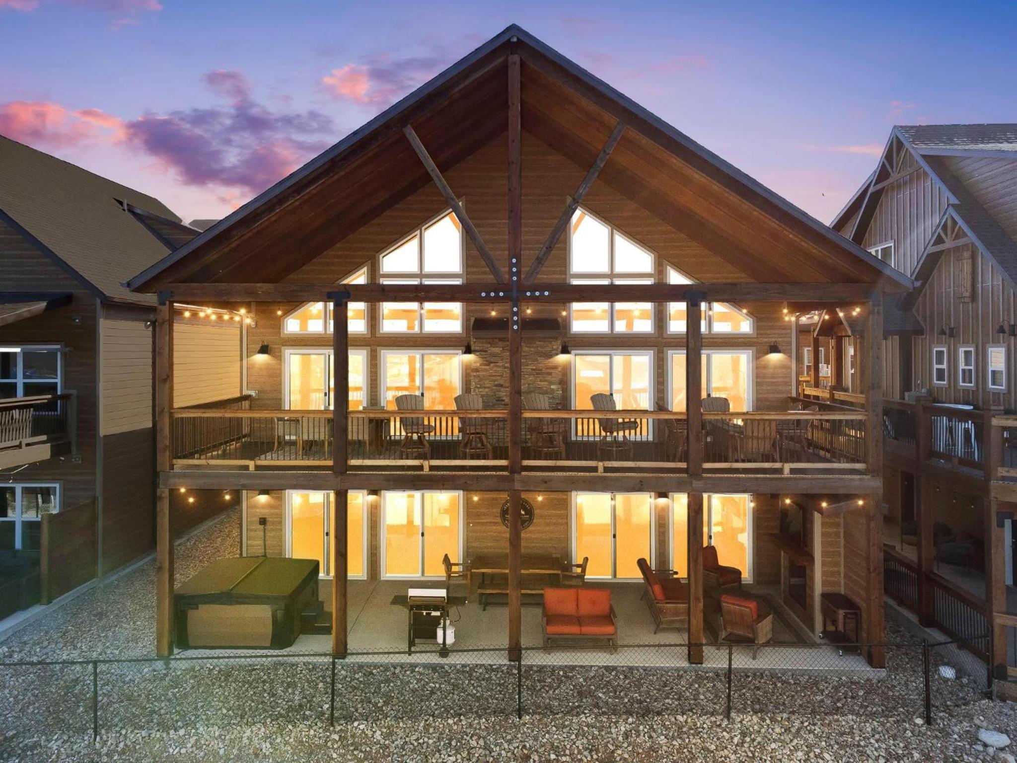 Seven-Bedroom Holiday Home photo 2