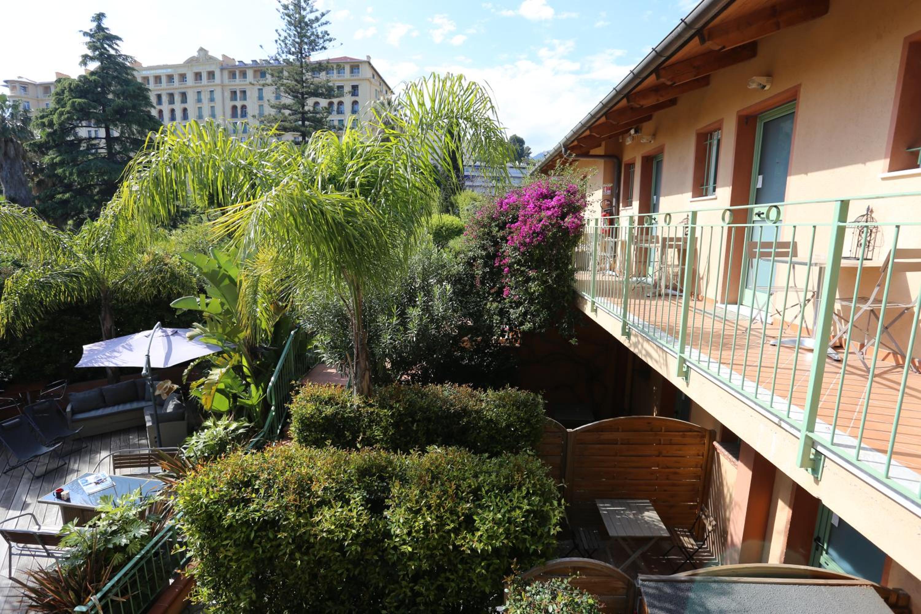 Standard Double or Twin Room - Garden Side - Photo 19