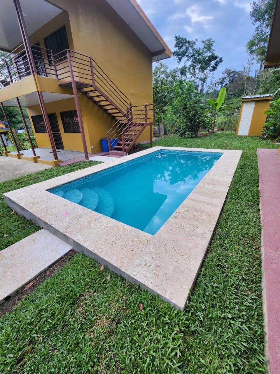 Three-Bedroom House photo 2