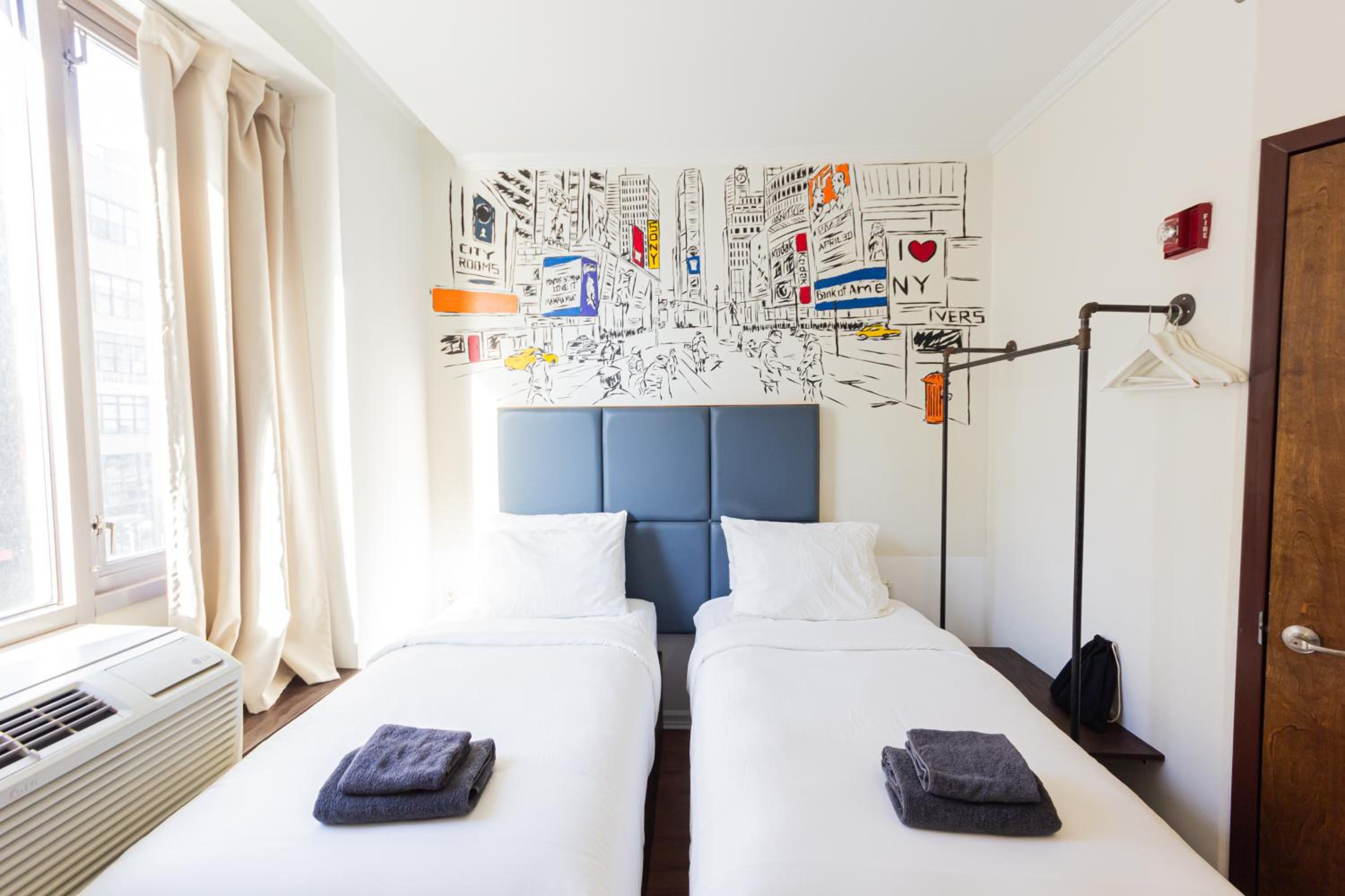 Standard Twin Room