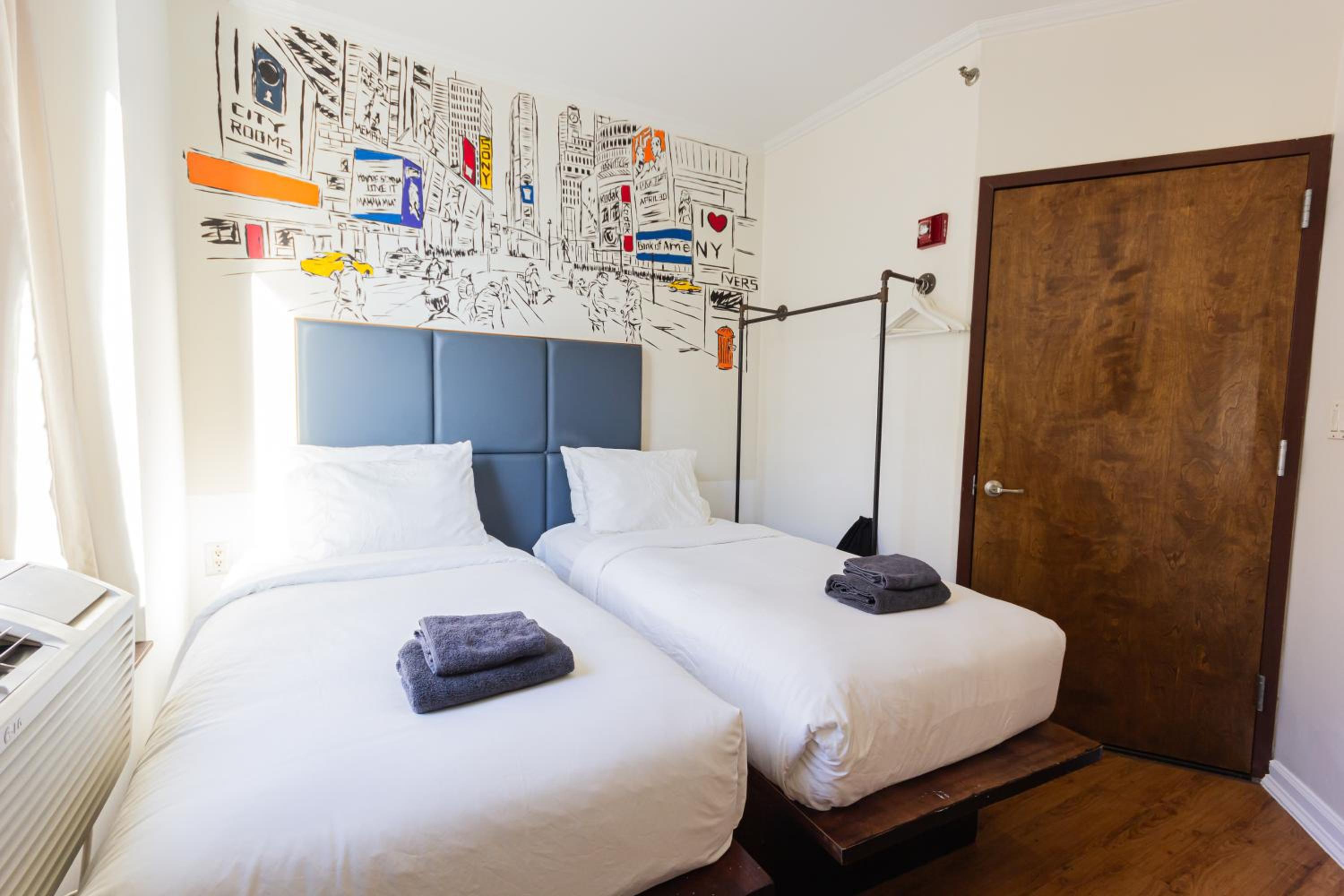 Standard Twin Room