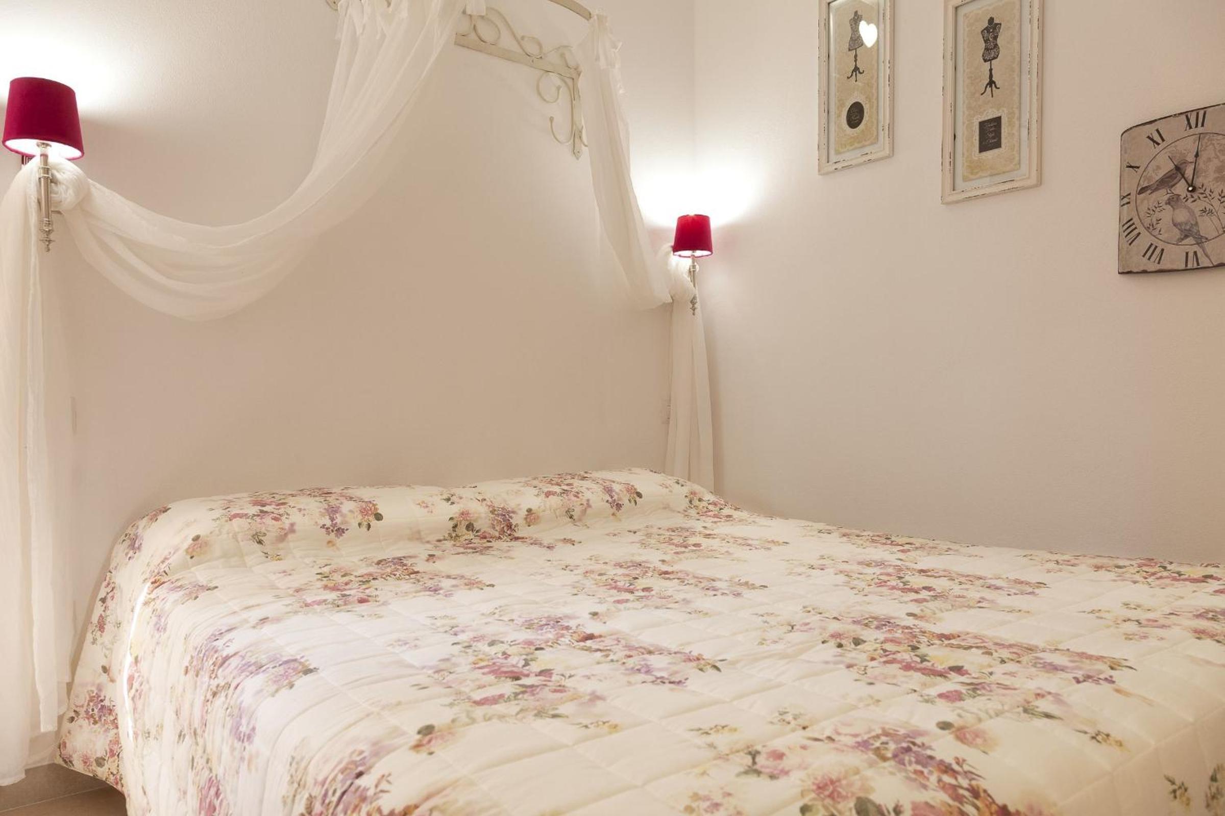 Double Room with Private Bathroom photo 1