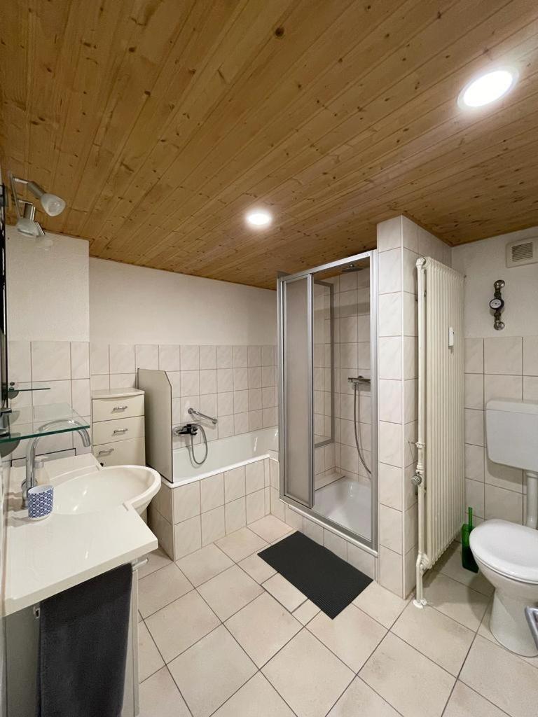 Apartment photo 2