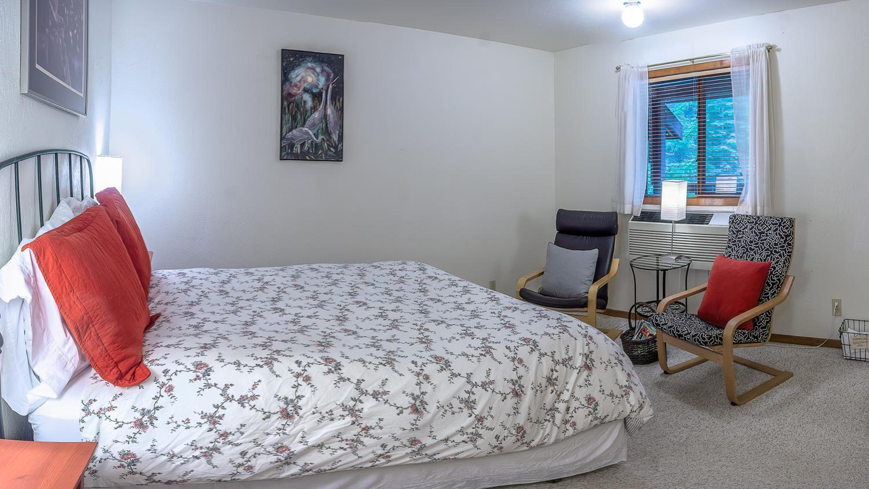 Queen Room photo 3