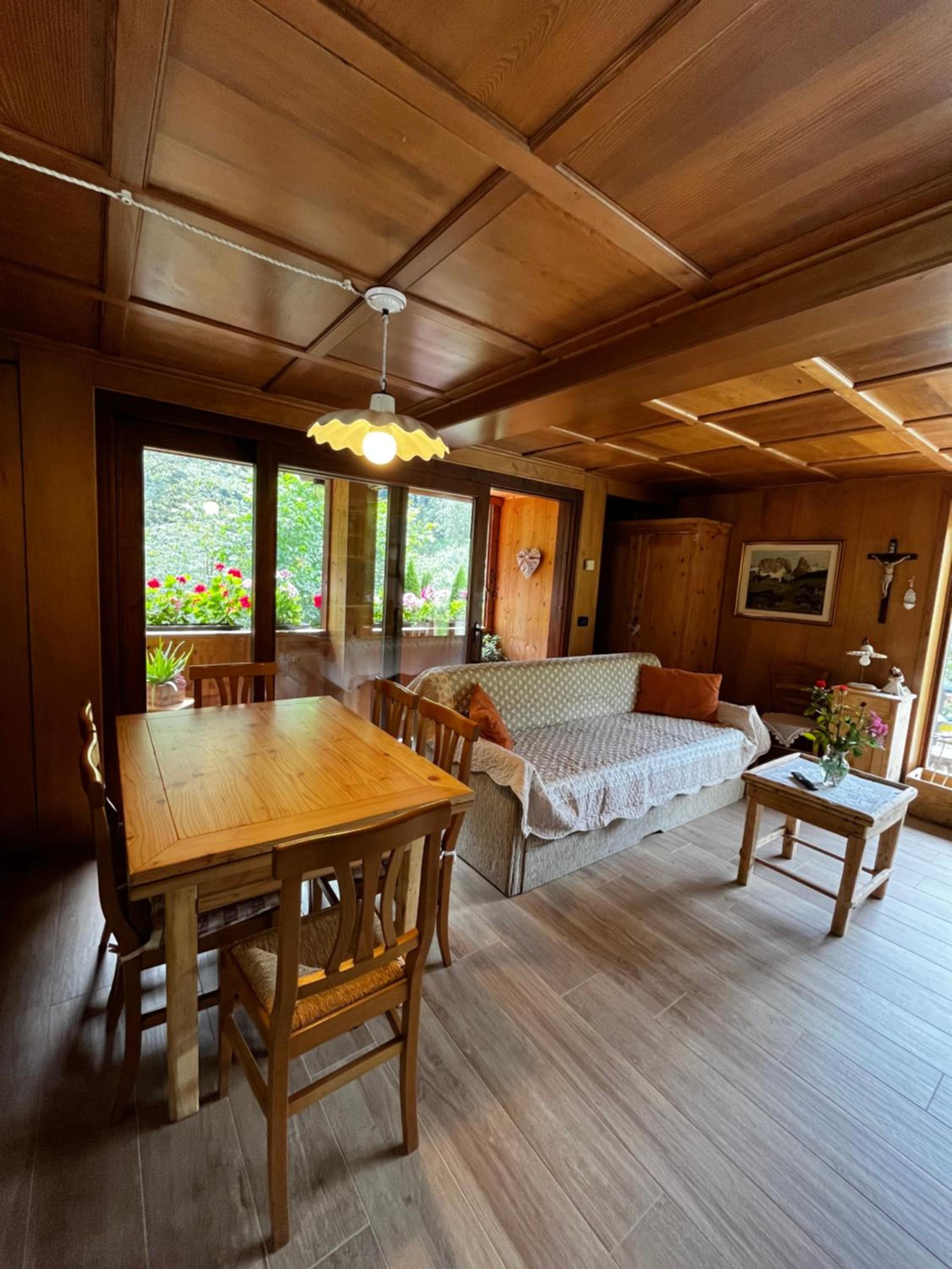 Three-Bedroom Chalet photo 2