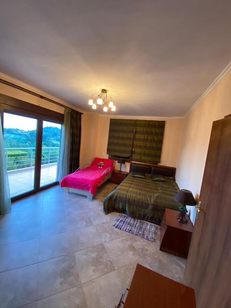 Villa photo 1