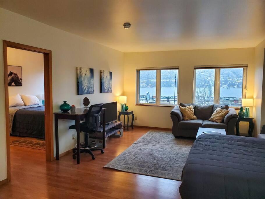 Apartment photo 1