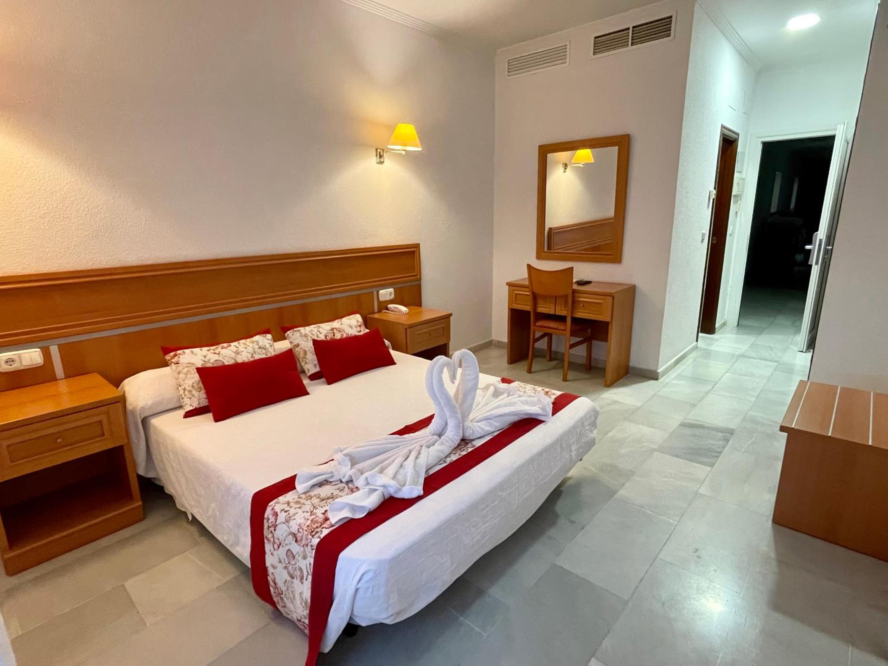 Double Room - Photo 3