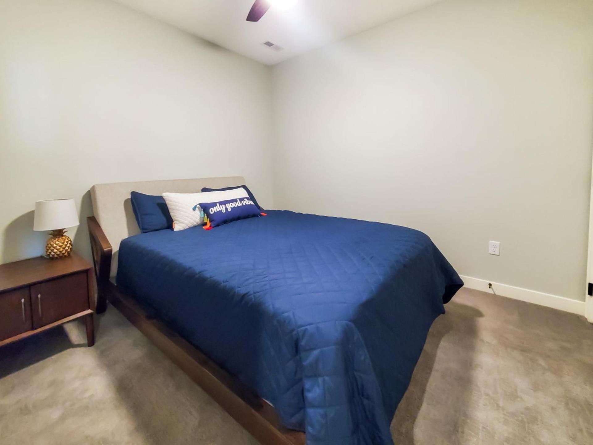 Four-Bedroom Apartment photo 2