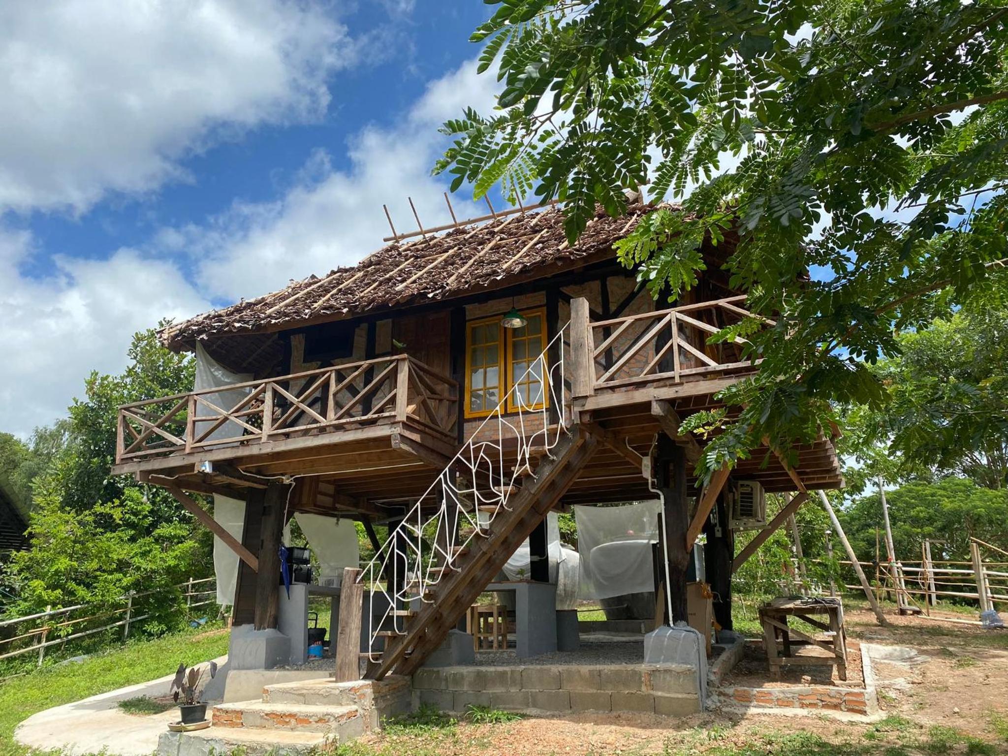 Cottage with Garden View - Photo 2