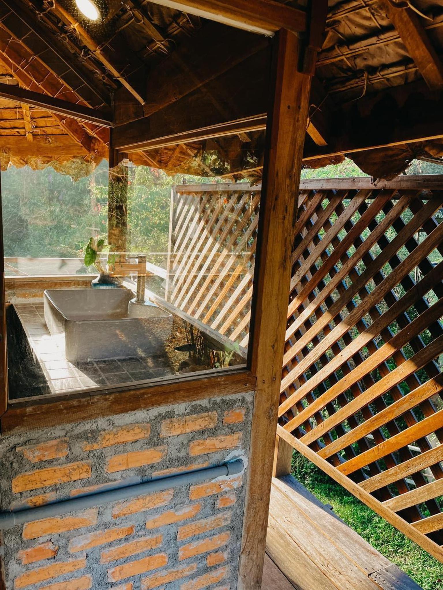 Cottage with Garden View - Photo 9
