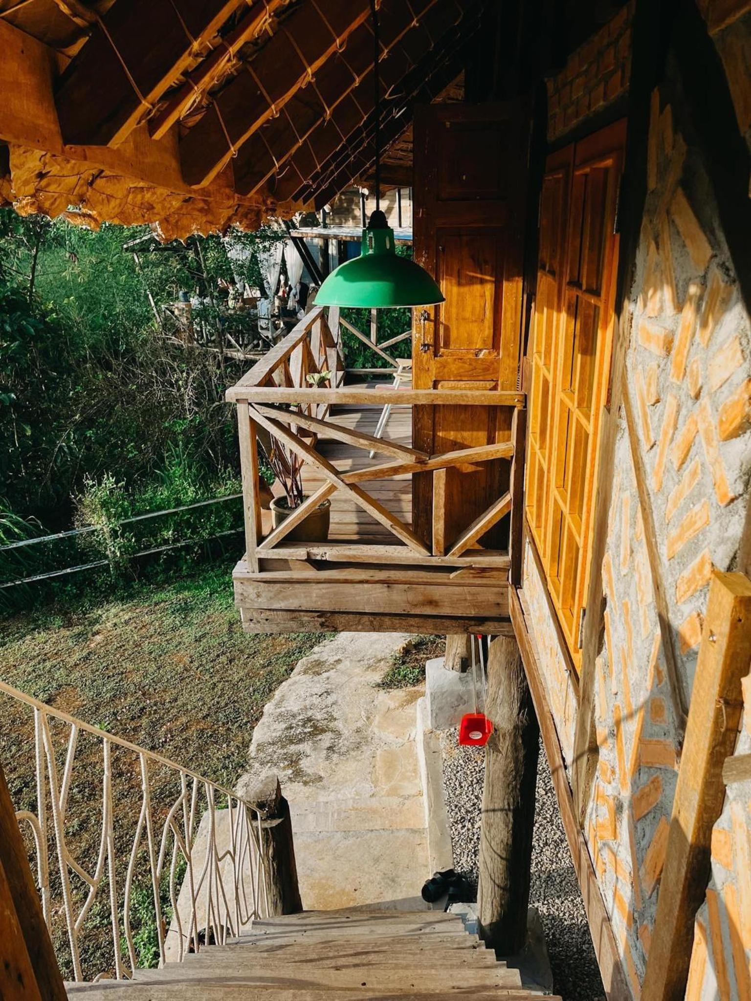 Cottage with Garden View - Photo 6