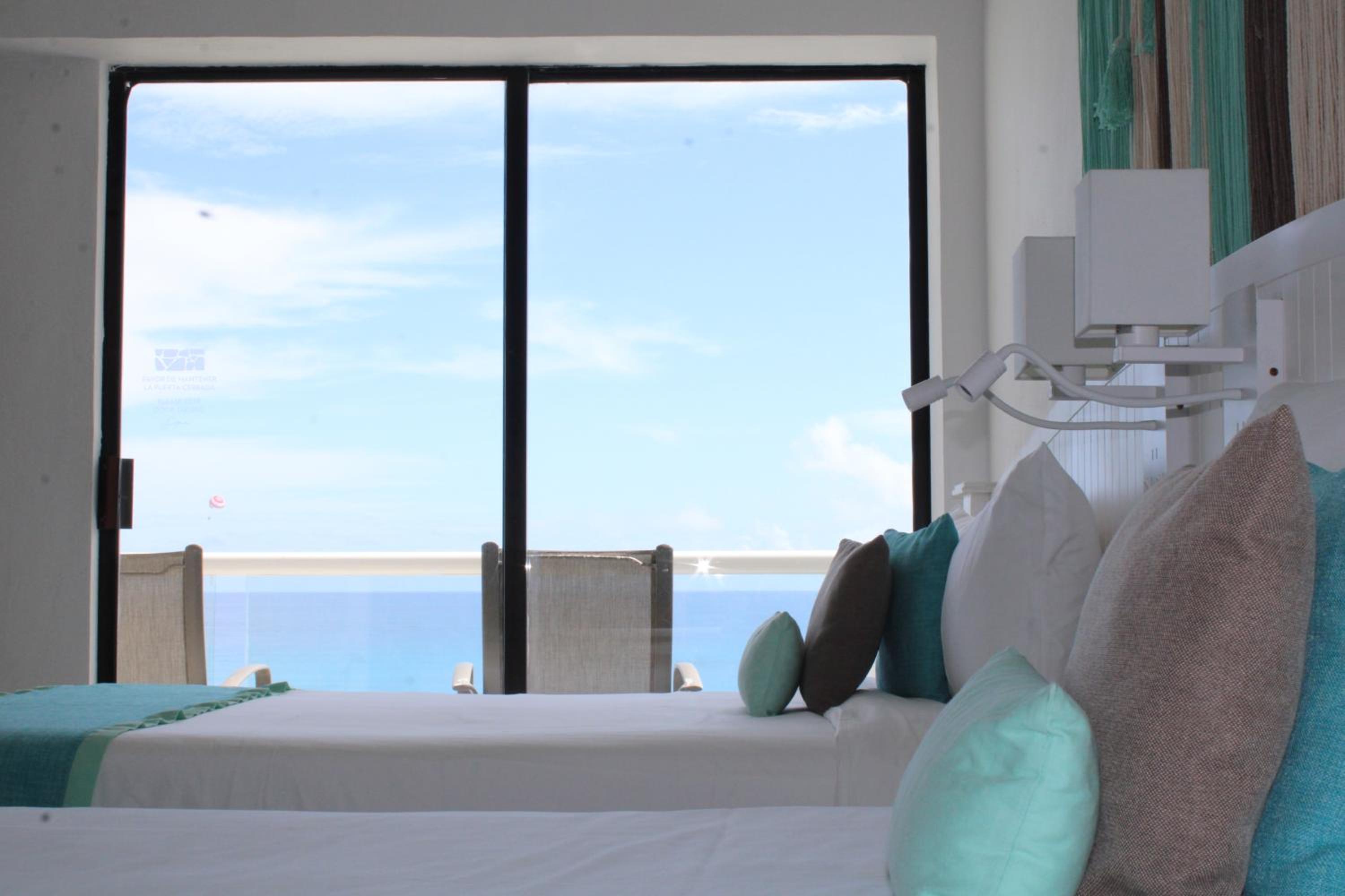 Quadruple Room with Sea View photo 3