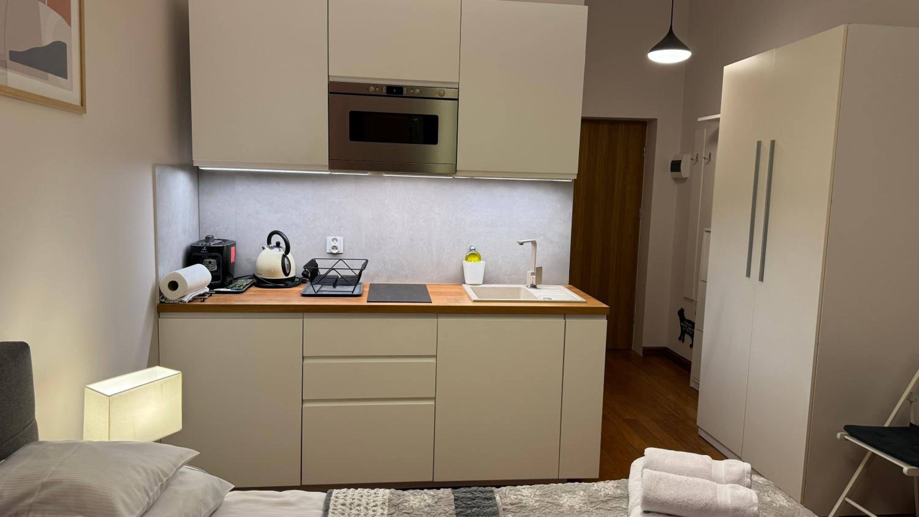 Deluxe Apartment - Photo 2