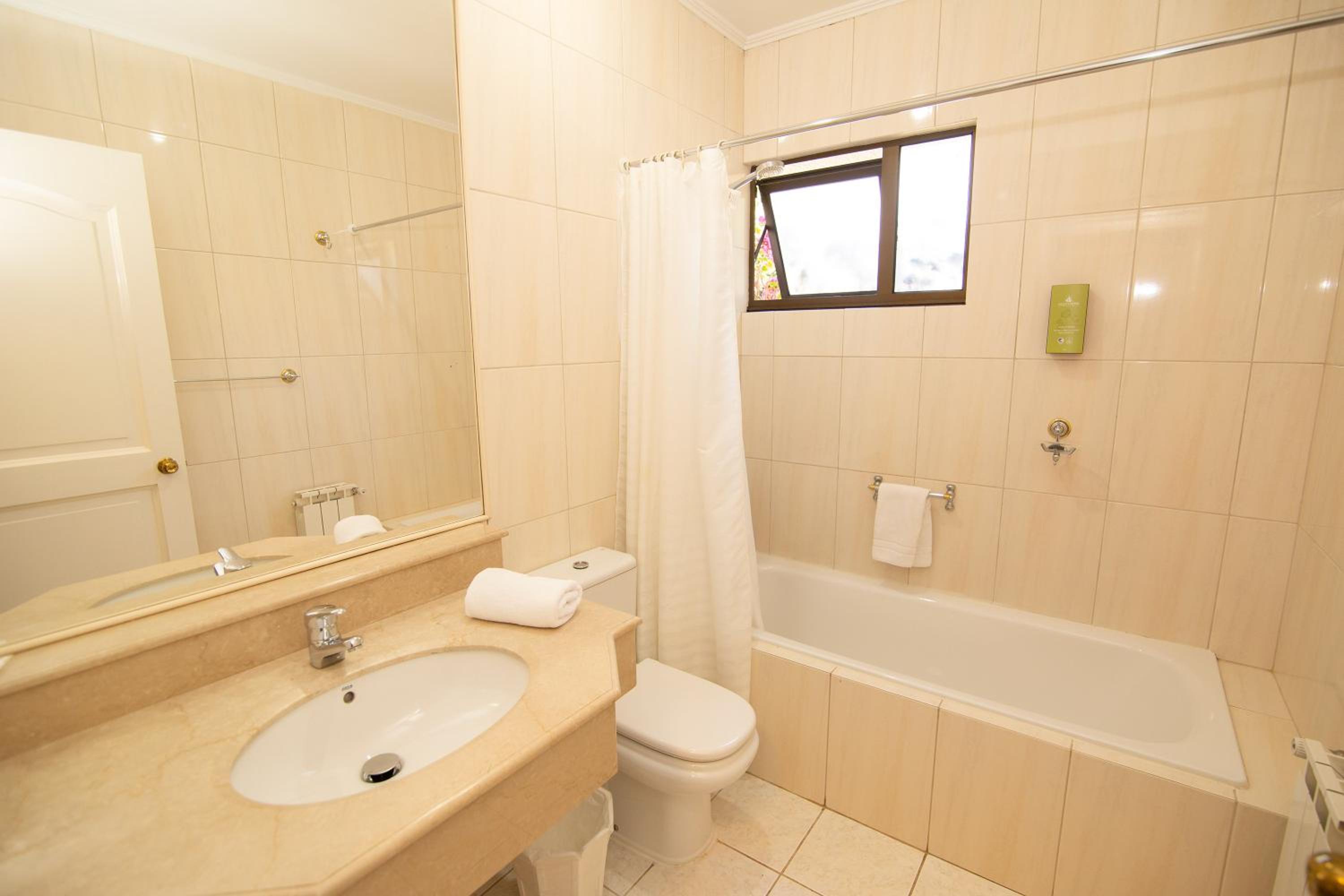 King Room with Garden View photo 2