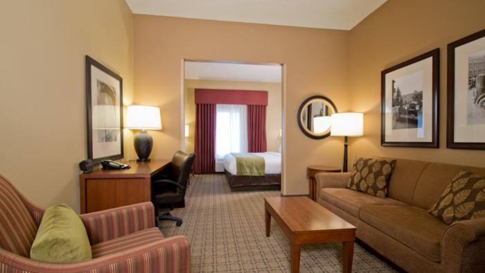 King Room - Disability Access photo 2