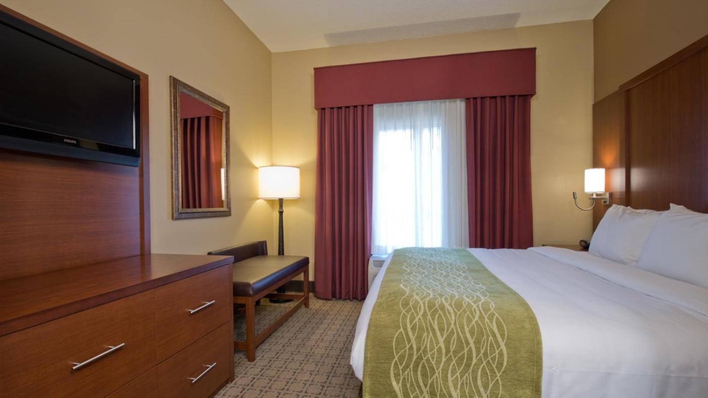 Standard King Room photo 2