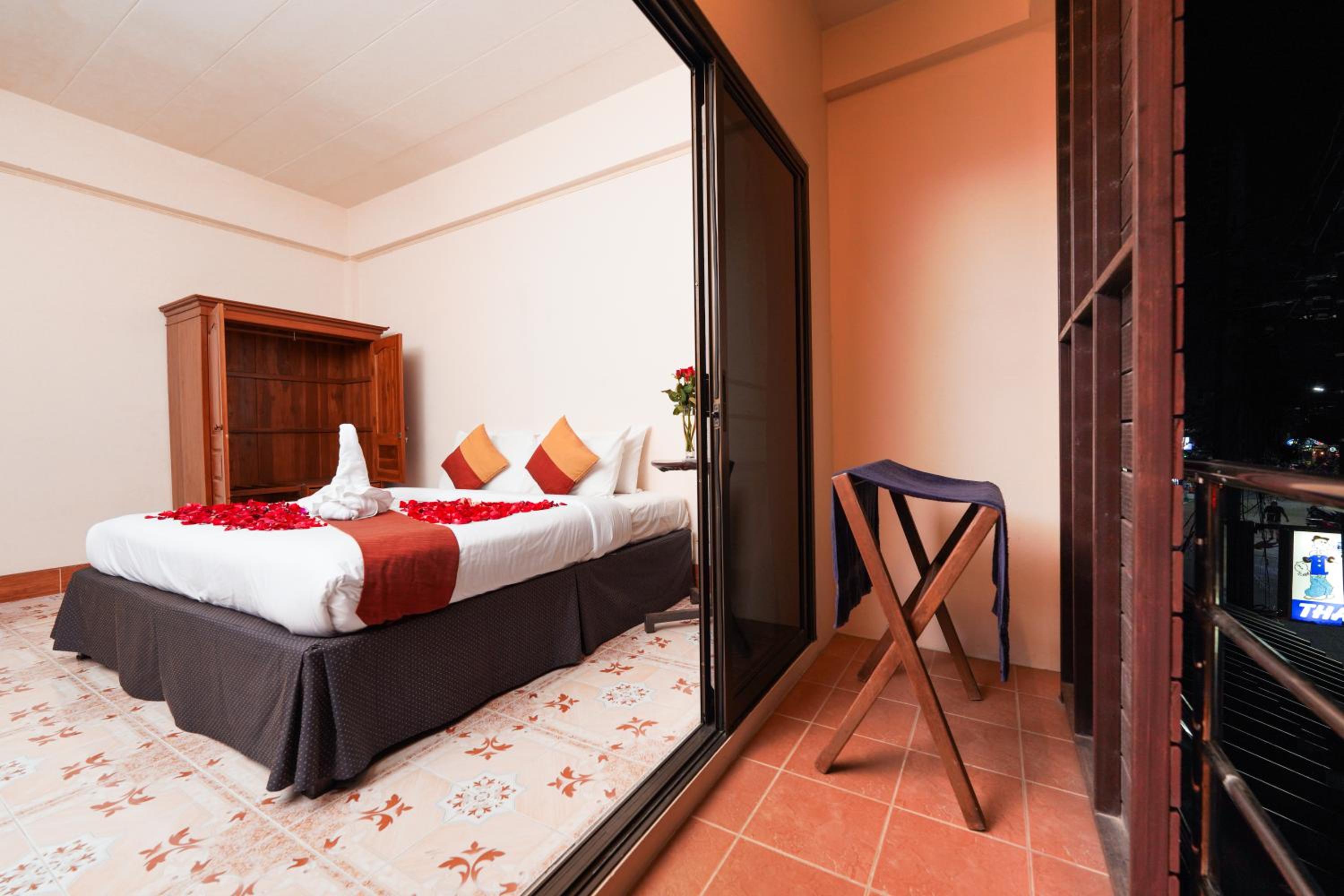 Budget Double Room - Photo 1