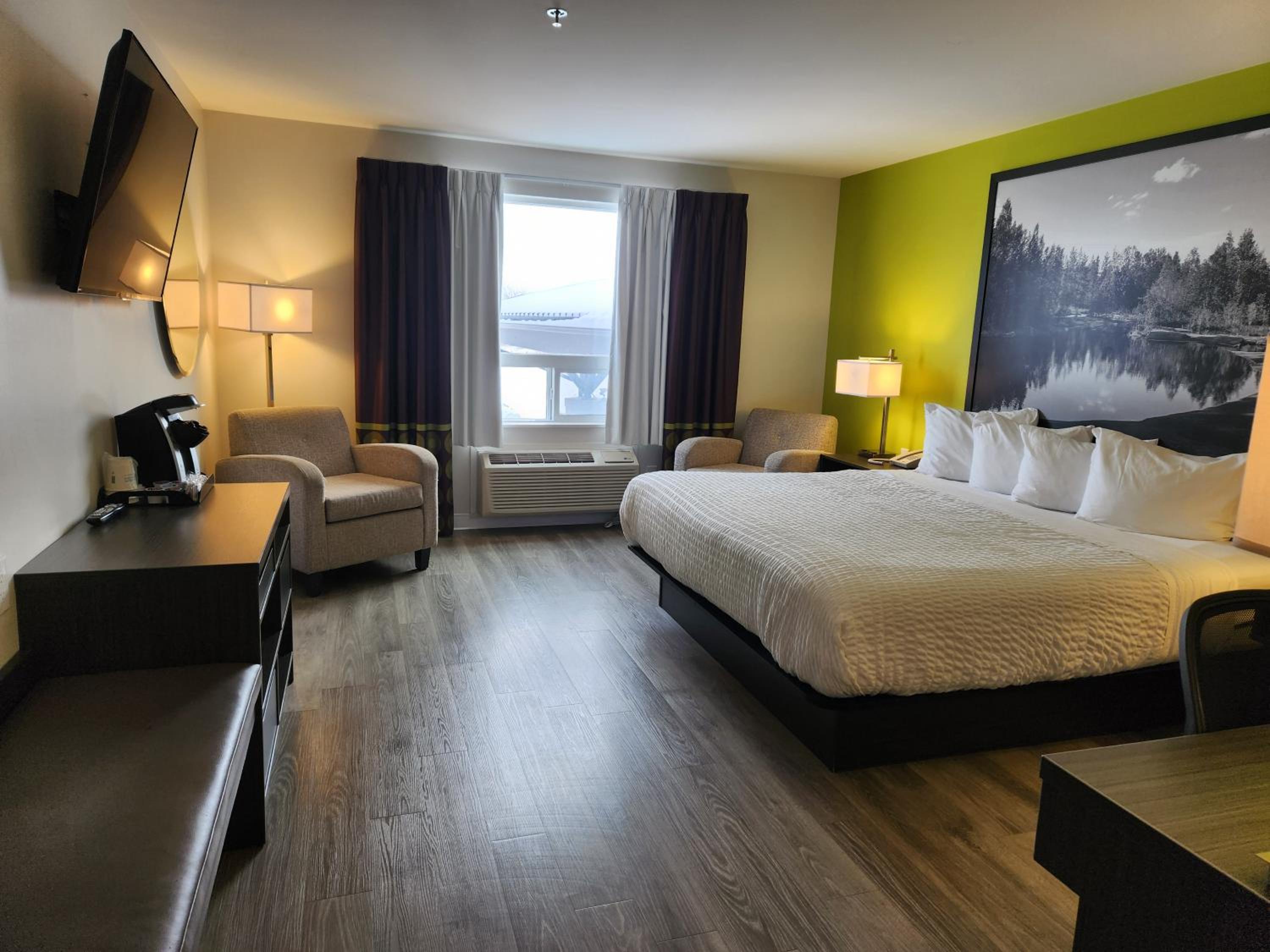 King Room - Disability Access - Photo 1