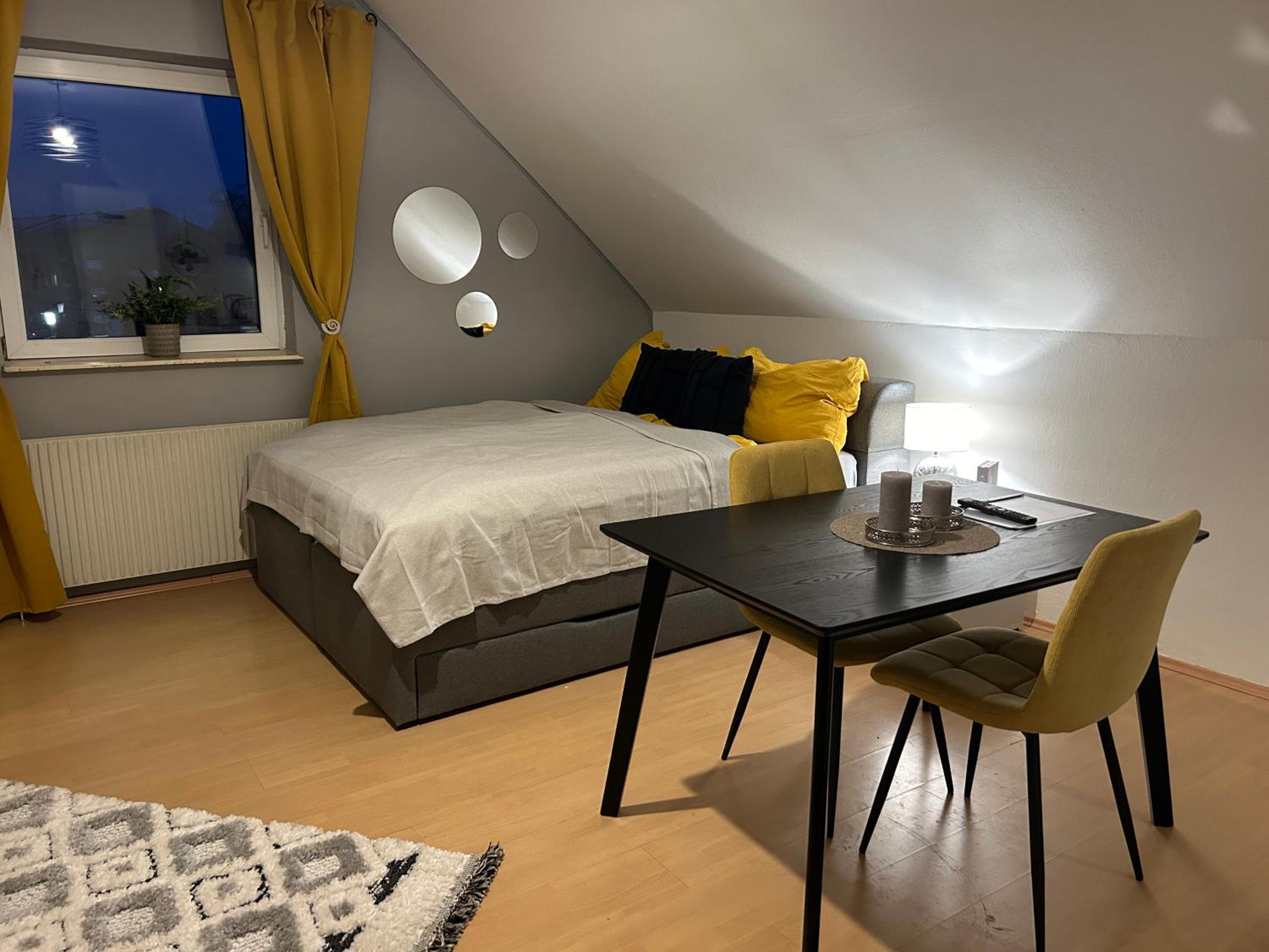 One-Bedroom Apartment photo 1