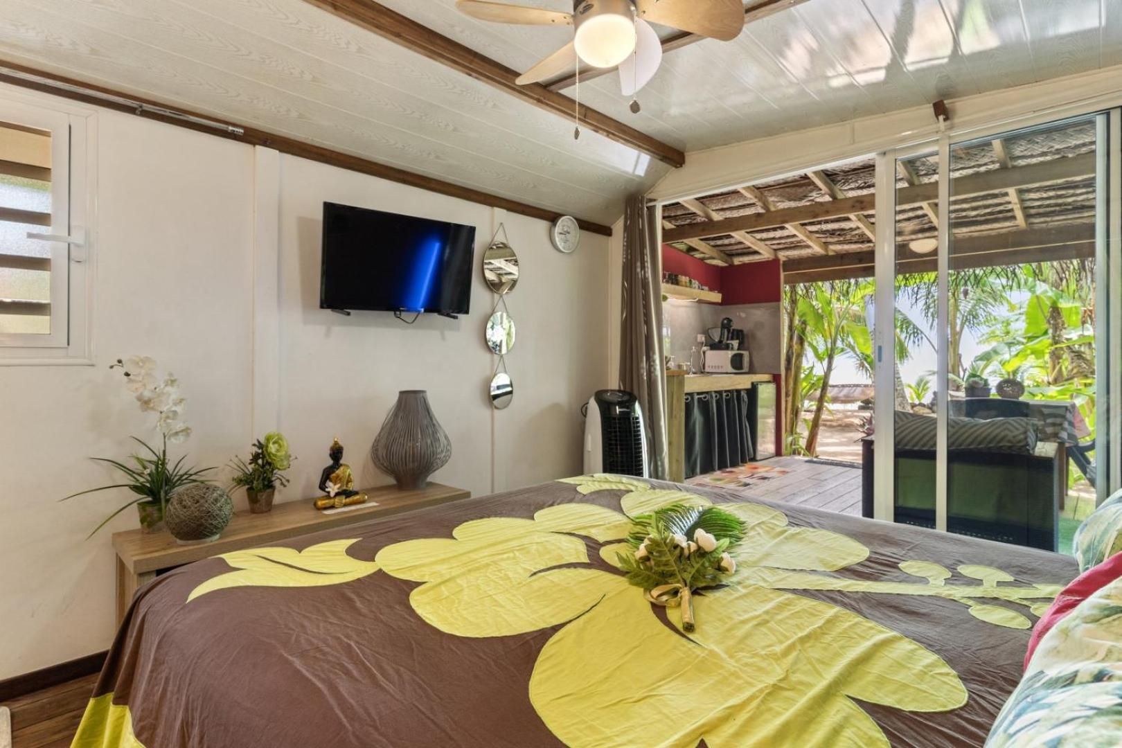 Apartment with Sea View photo 2