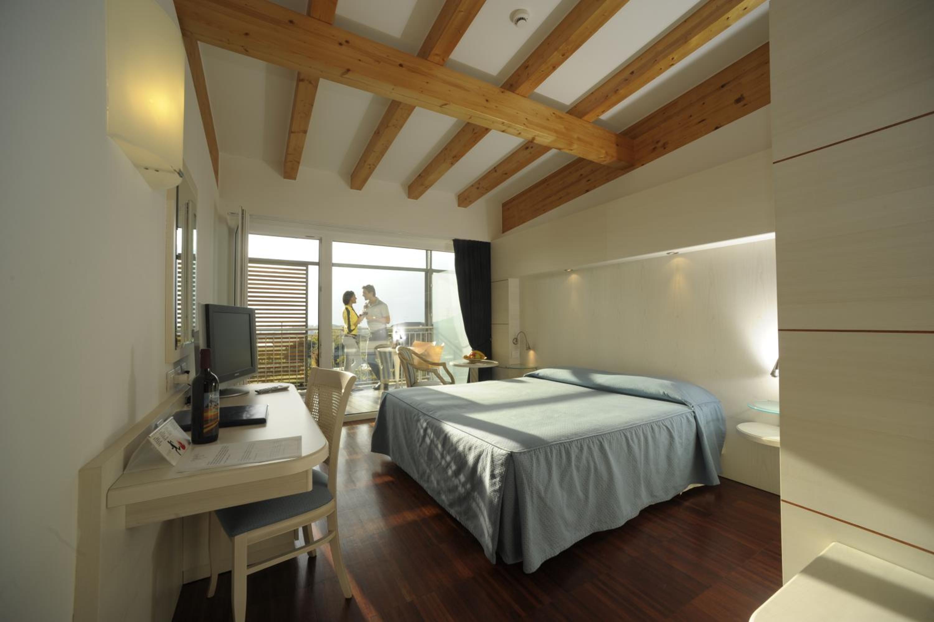 Superior Room - Photo 9