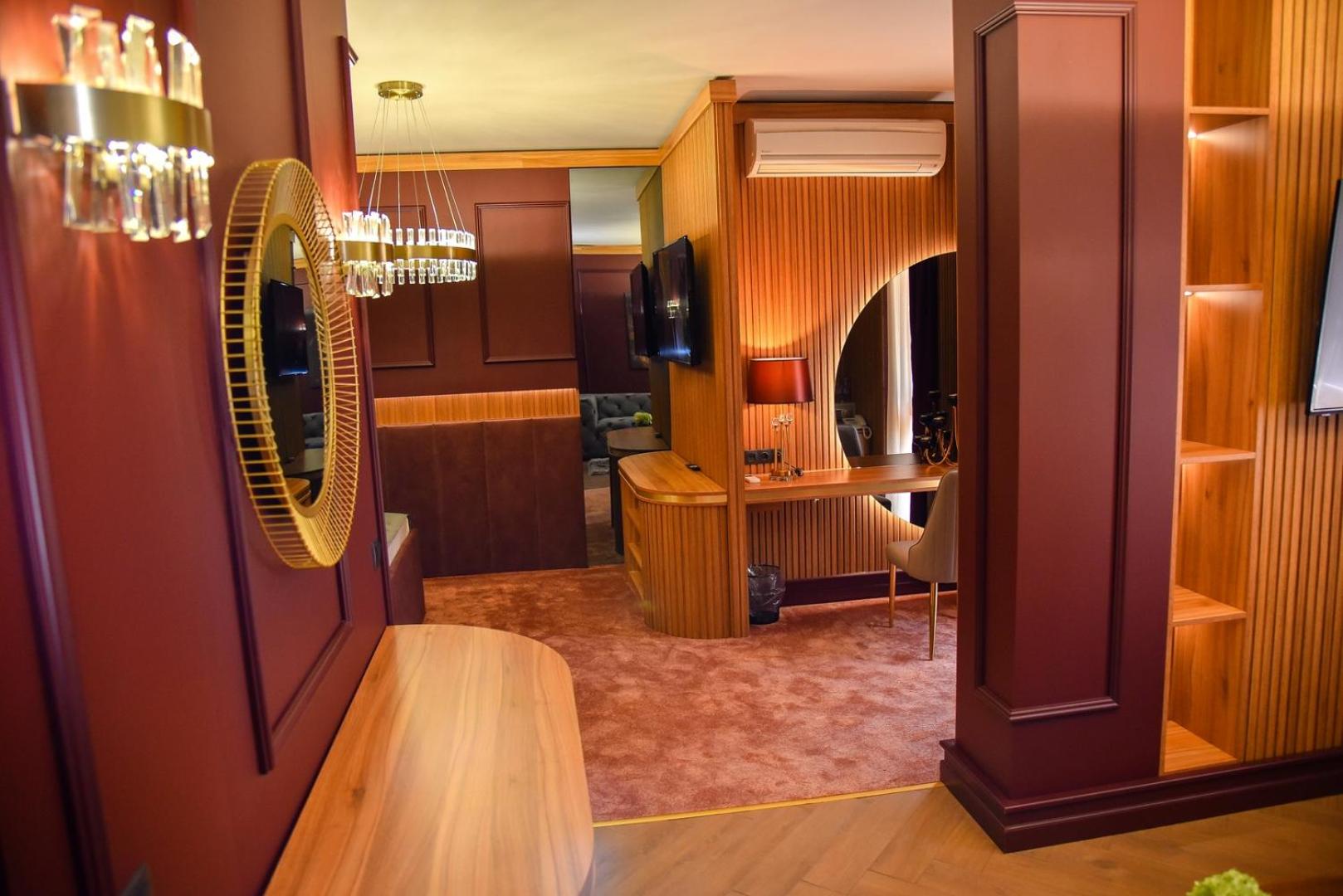One-Bedroom Apartment - 2nd Floor with Free Spa Access - Photo 6