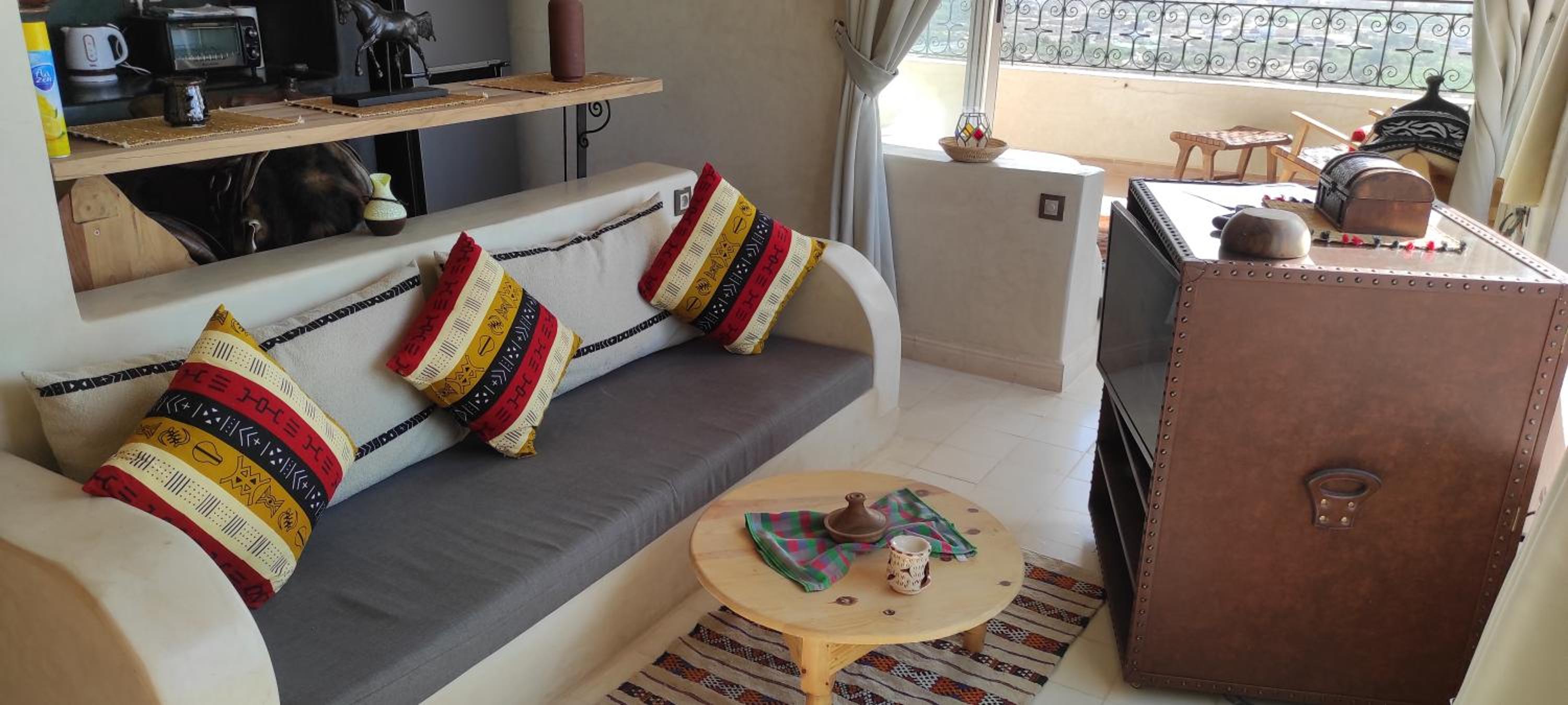 Deluxe Queen Suite
