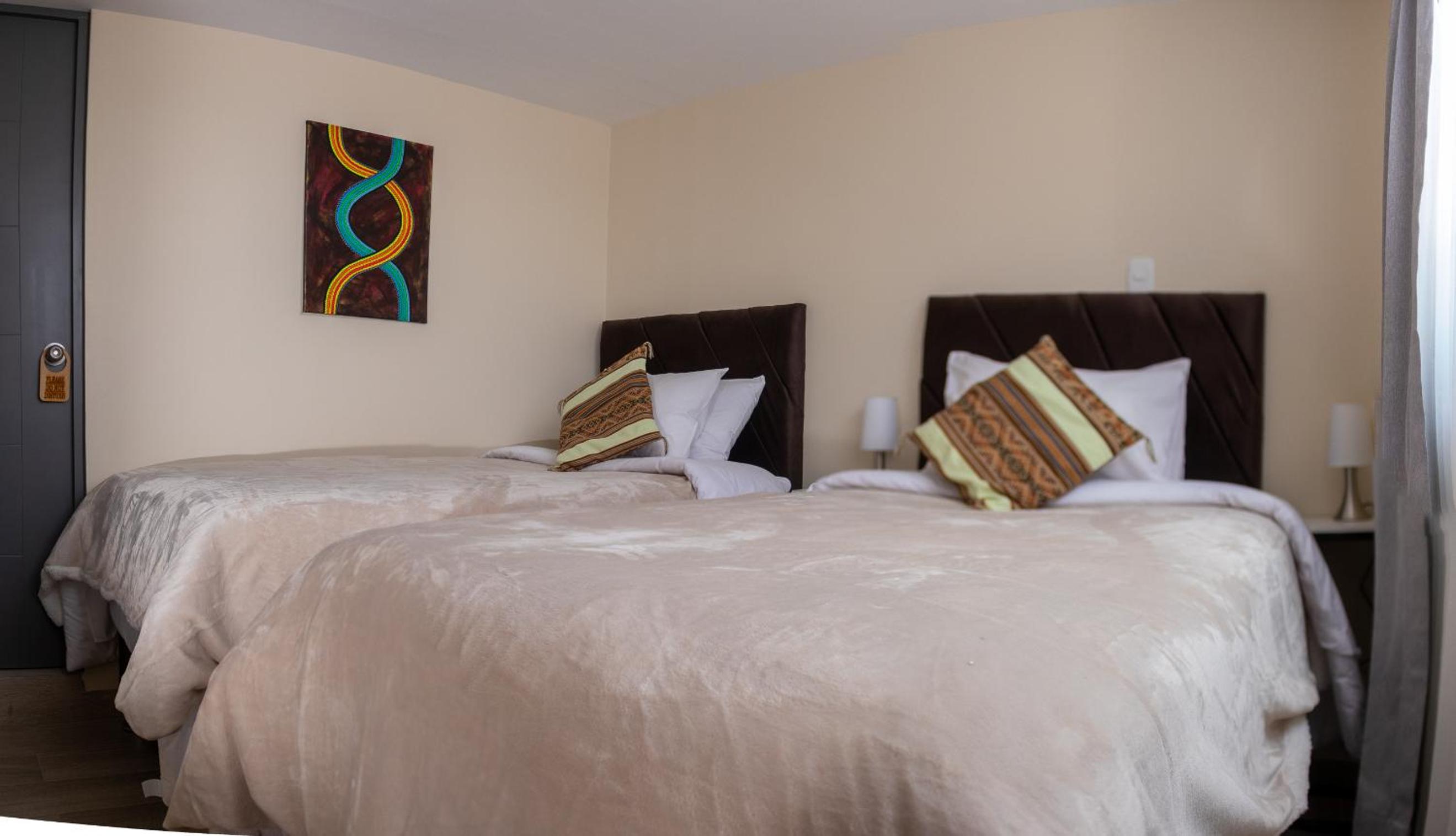 Twin Room with Private Bathroom photo 3