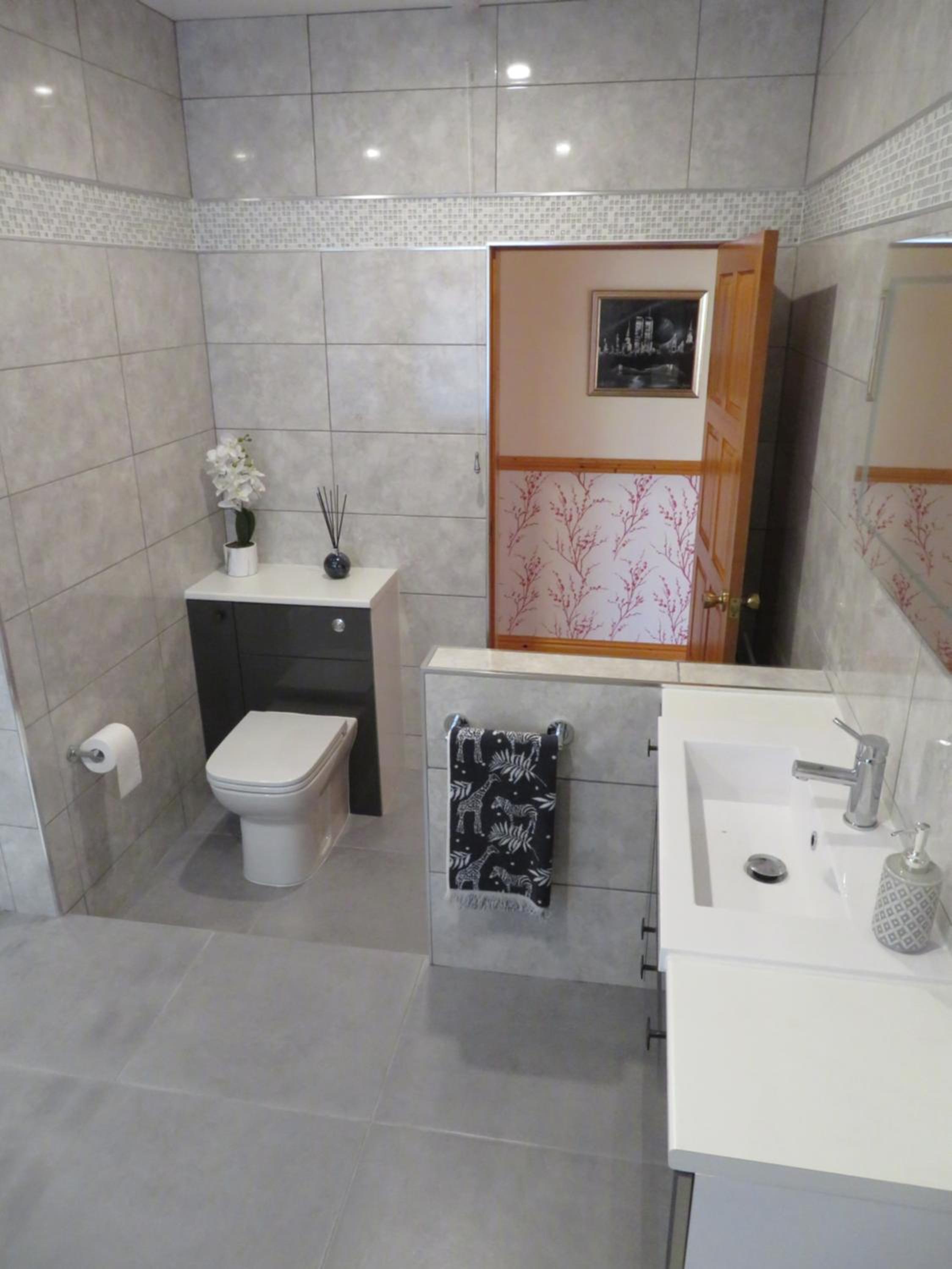 Double or Twin Room with Private External Bathroom photo 3