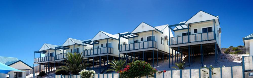 Villa with Sea View photo 2