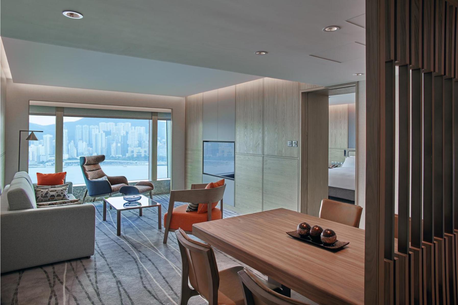 EPIC II with Executive Lounge Access